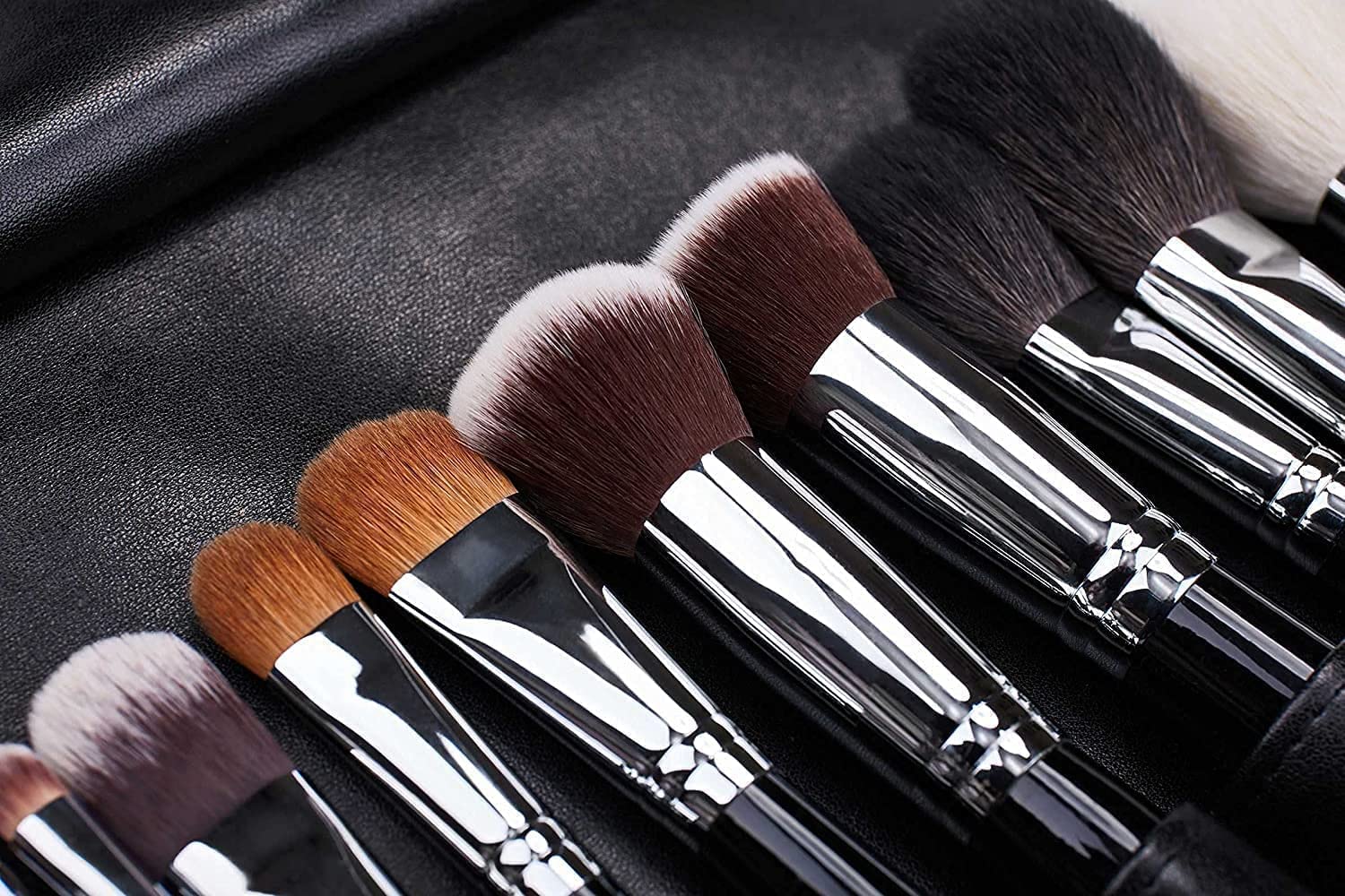 **GNASTAS Professional M.A.C Makeup Brush Set - 12-Piece Synthetic Makeup Brushes for Foundation, Powder, Eyeliner & Eyeshadow - Perfect for Bridal, Party & Everyday Makeup (Ideal for Women & Girls)**    *(Use Cases: Great for bridal makeup, glamorous party looks, daily beauty routines, and professional makeup artists.)*