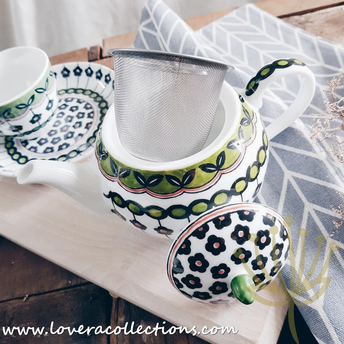 Awasaka Japan Green Poppy Tea Set & Dinnerware Collection - 16-Piece Ceramic Tea Cups & Plates Set for Japanese Tea Ceremony, Afternoon Tea & Home Decor - Elegant Floral Design for Gift & Daily Use