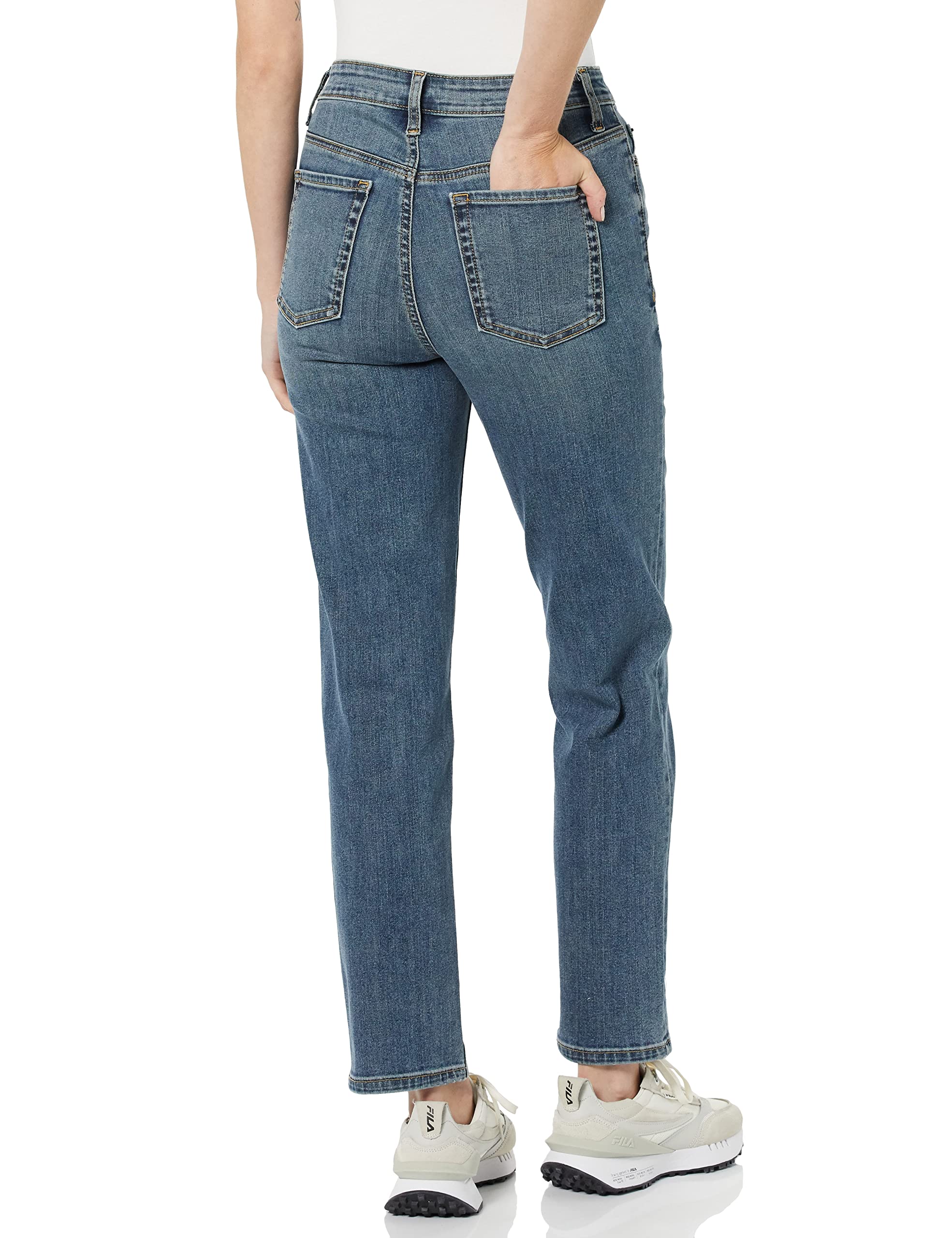 Amazon Essentials Women's High-Rise Straight Leg Jeans - Classic Denim Pants for Casual Wear, Office & Everyday Outfits