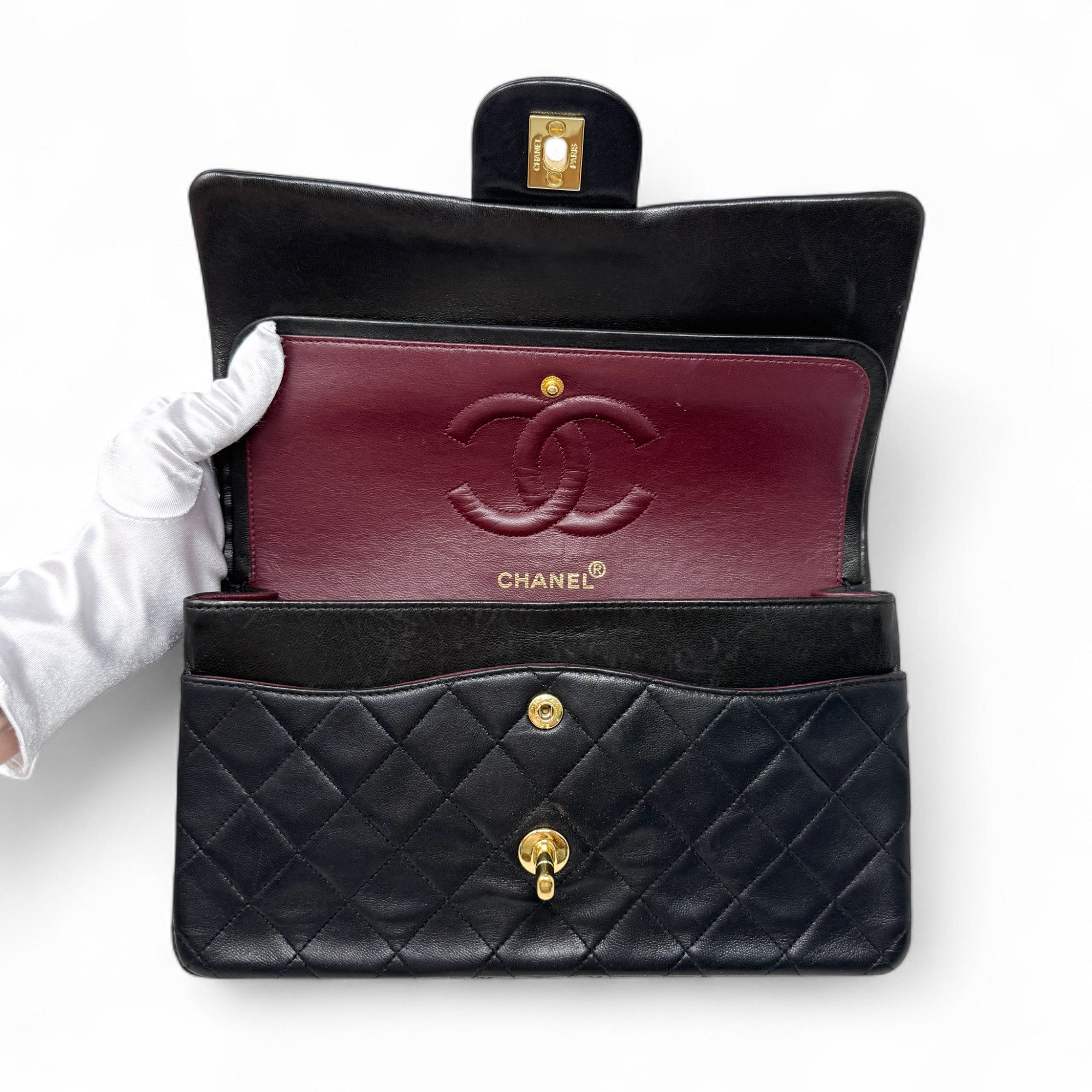 Chanel Black Medium Vintage Classic Flap Bag - Timeless Luxury Handbag for Women | Perfect for Evening Events, Date Nights & Special Occasions