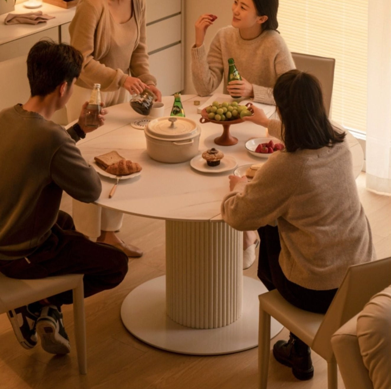 Solid Oak Wood Round Extendable Dining Table with Rock Plate Design - Cream Finish for Modern Dining Room & Kitchen Decor
