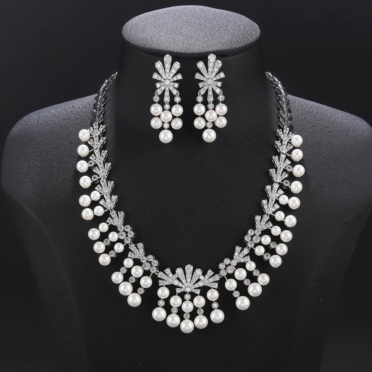 Elegant Shiny Cubic Zirconia Pearl Necklace Set - Luxury Bridesmaid Gift, Wedding Jewelry for Women - Perfect for Bridal Showers, Banquets & Special Occasions