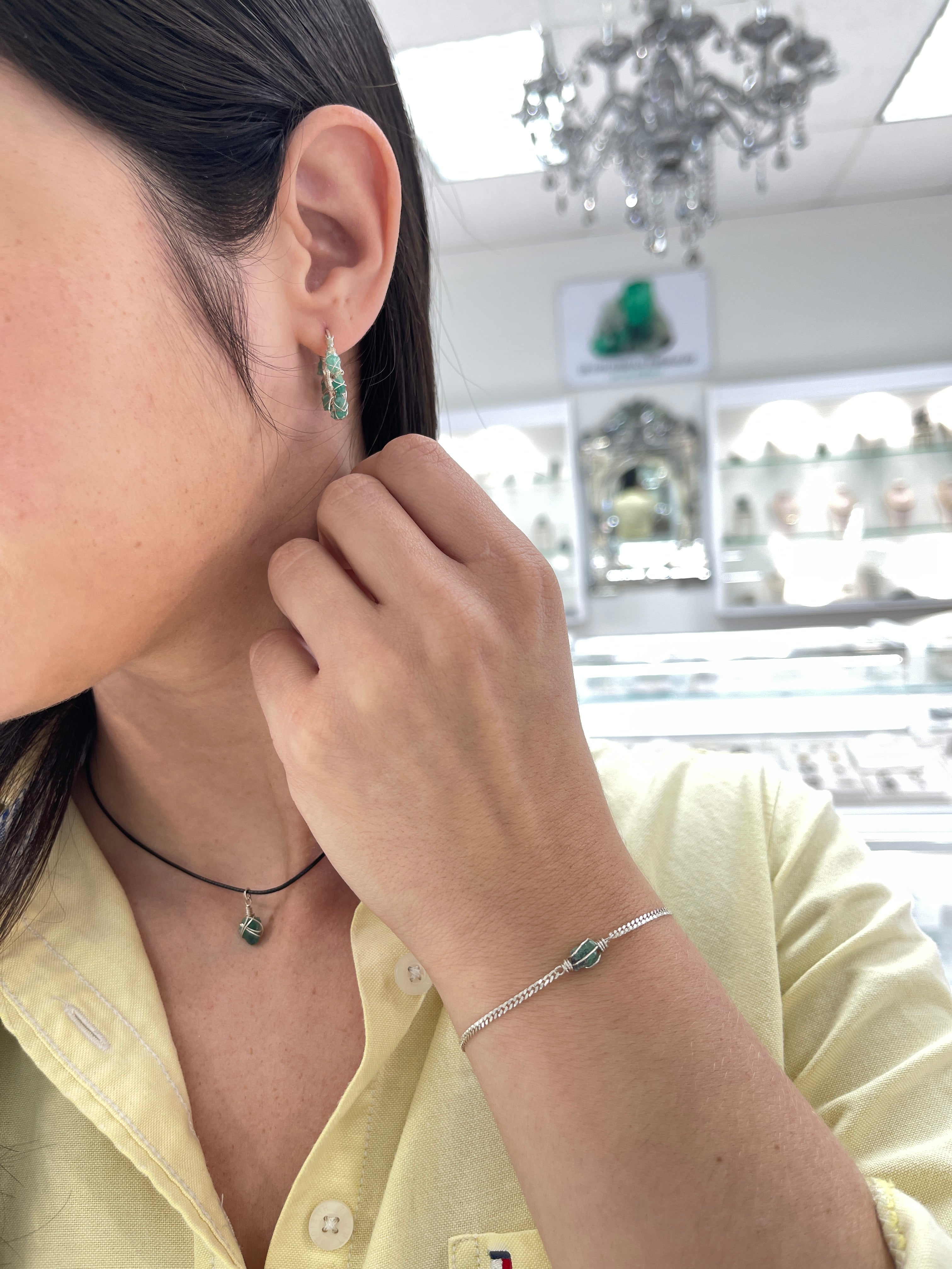 Handmade Colombian Emerald Wire Wrapped Silver Bracelet - Natural Green Gemstone Jewelry for Women - Perfect for Weddings, Parties & Everyday Wear