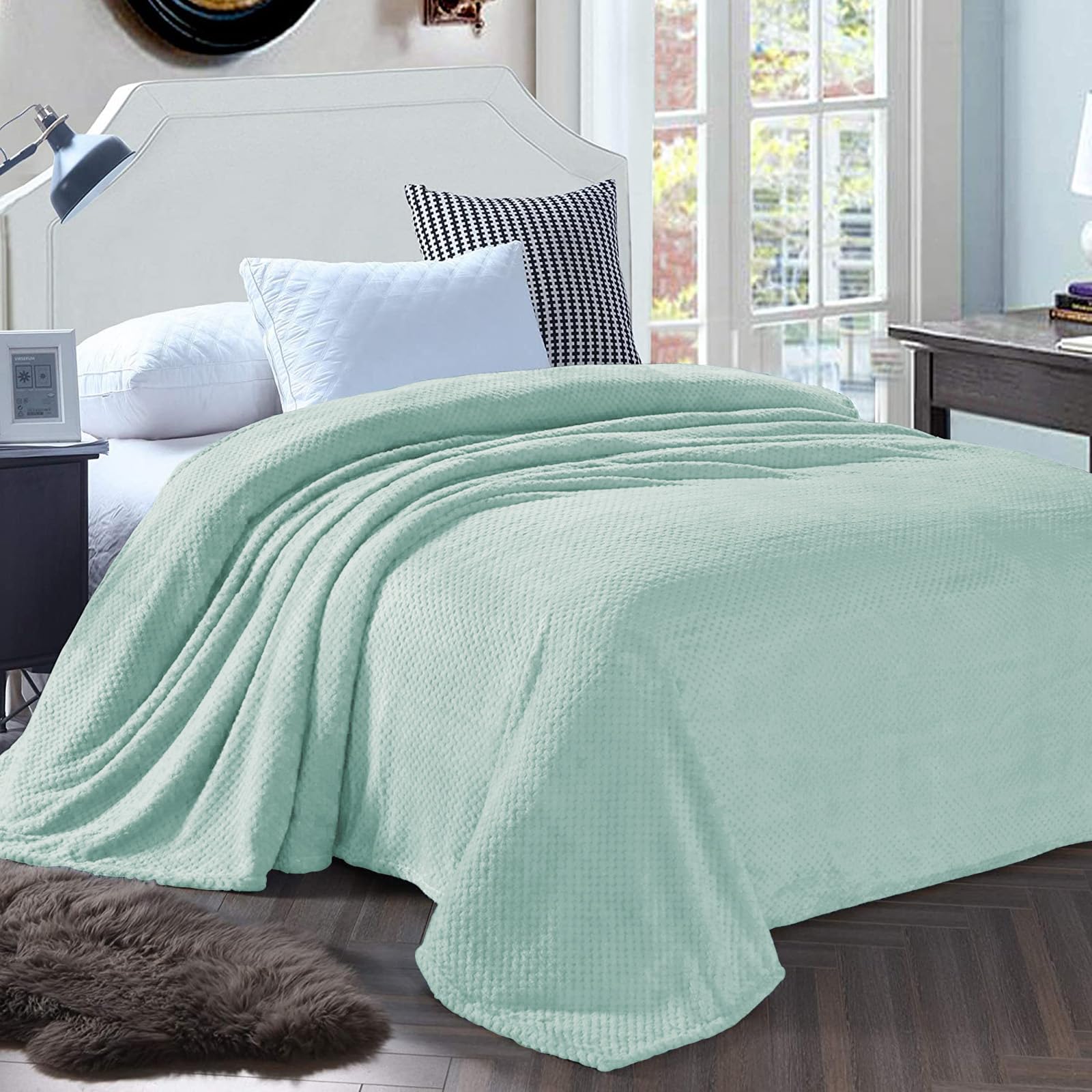 Exclusive Fleece Blend Waffle Textured Blanket - Twin Size (90x66 Inches) | Super Soft, Warm & Lightweight | Perfect for Couch, Sofa & Bed | Cozy Home Decor in Mint Green | Ideal for Lounging, Movie Nights & Winter Comfort