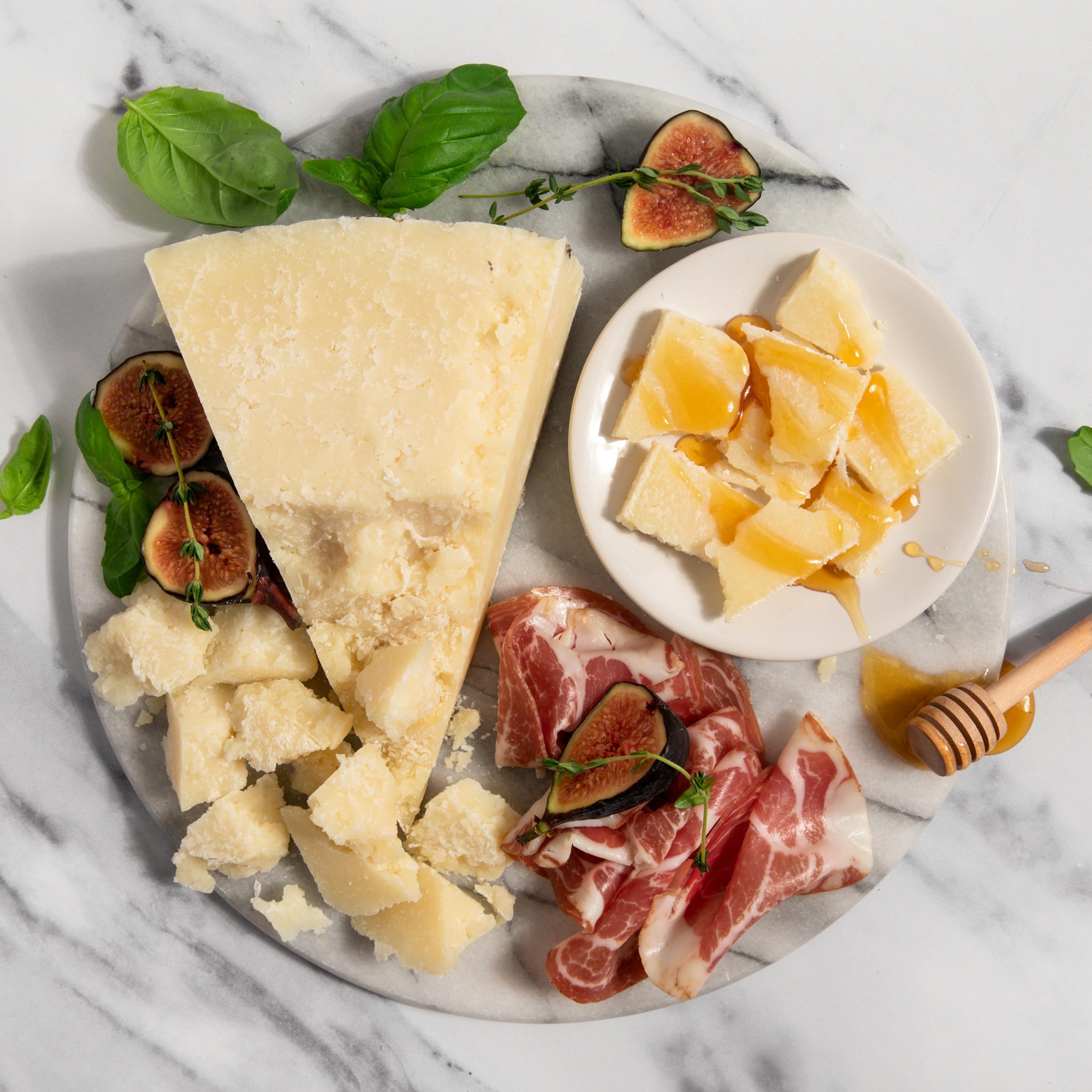 Authentic Locatelli Pecorino Romano Cheese - Aged Italian PDO Protected Hard Cheese | Sharp, Salty Flavor Perfect for Pasta, Risotto, Grating & Cooking | Gourmet Cheese for Italian Dishes, Salads & Charcuterie Boards (5 Pound Cut)