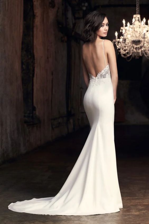 Mikaella 2300 Elegant Lace Wedding Dress for Bride - Perfect for Church, Beach, and Outdoor Ceremonies