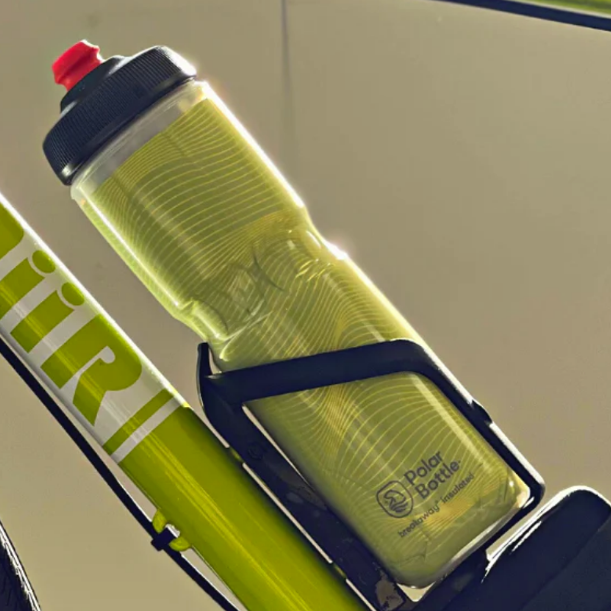 24 oz Insulated Breakaway Bottle - Jersey Knit Design for Hot & Cold Drinks - Perfect for Gym, Hiking, and Office Use
