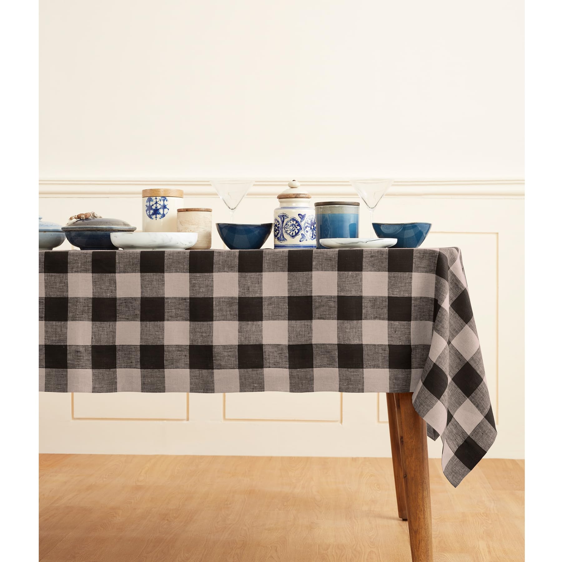 Solino Home 60x90 Inch Buffalo Check Linen Tablecloth - 100% Pure Natural & Black Plaid Table Cover for Rectangle Dining Tables - Washable Checkered Kitchen Decor for Spring, Easter, Mothers Day Gifts - Perfect for Holiday Dinners, Farmhouse Decor & Outdoor Picnics