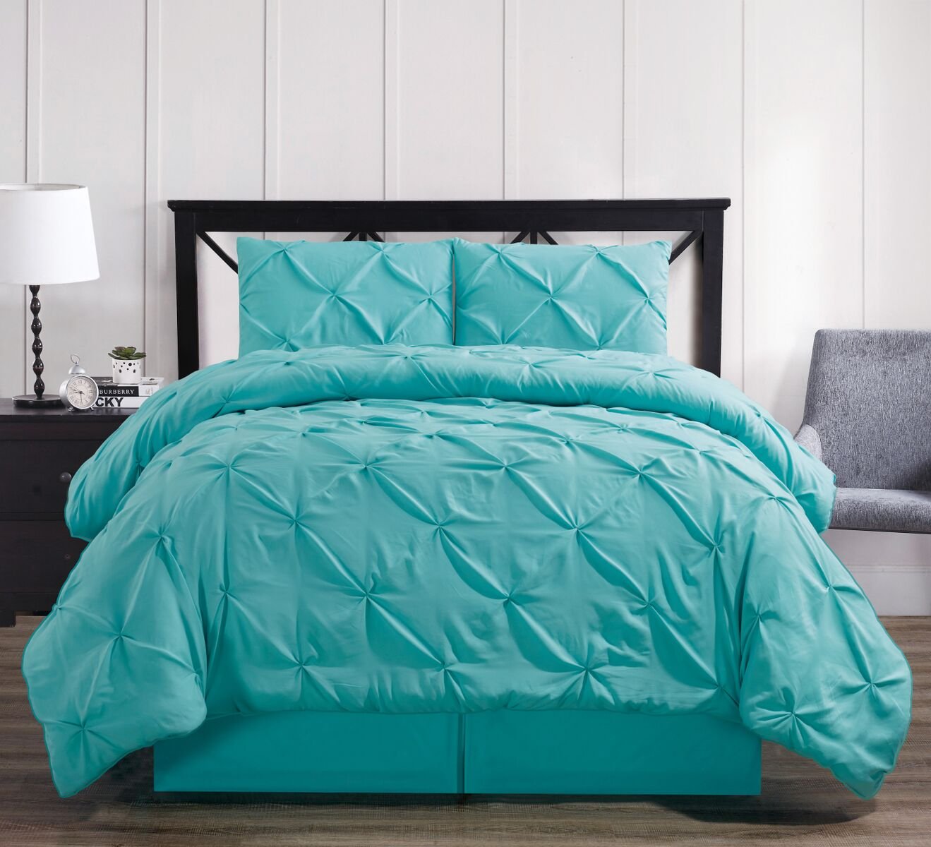 Royal Hotel Luxury 4-Piece Oxford Pinch Pleat Comforter Set - Hypoallergenic Down Alternative Filling - Full Size Aqua Blue - Perfect for Master Bedroom, Guest Room & Luxury Hotel Decor