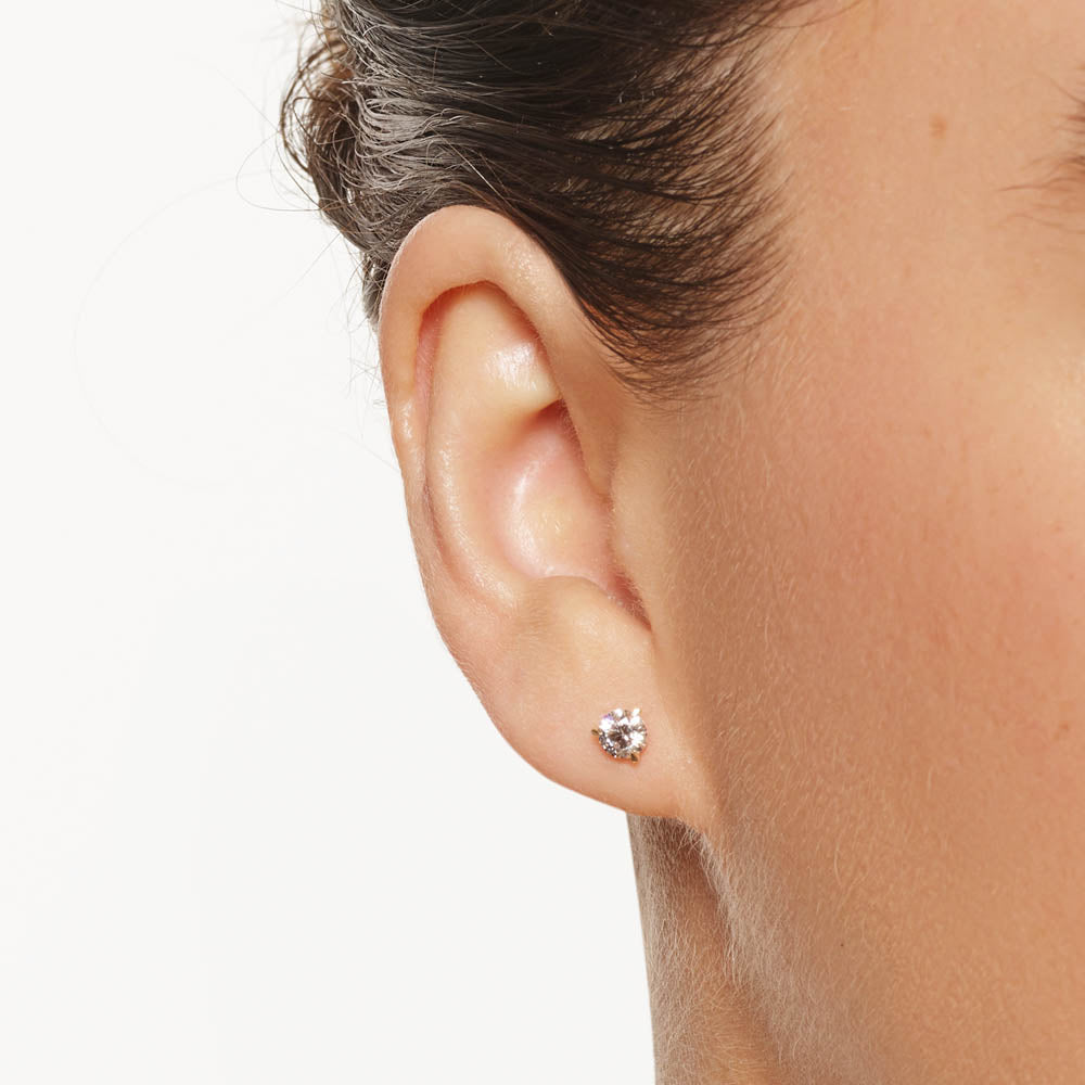 0.75ct Lab Grown Diamond Round Stud Earrings in 10k Gold - Perfect for Weddings, Anniversaries & Everyday Elegance