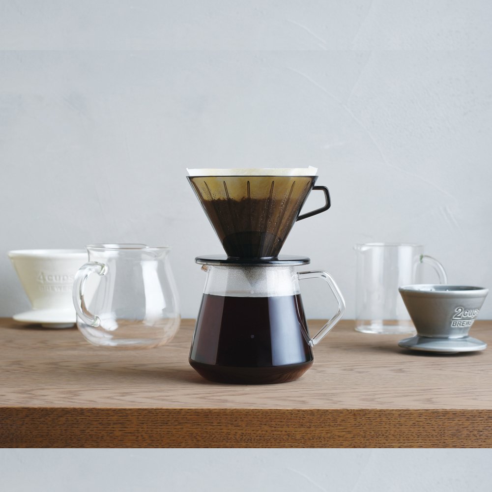 KINTO SCS 27655 Heat-Resistant Glass Coffee Jug - 2 Cups (17oz) Graduated Measuring Carafe - Microwave & Dishwasher Safe - Perfect for Pour Over Coffee, Iced Tea & Kitchen Measuring