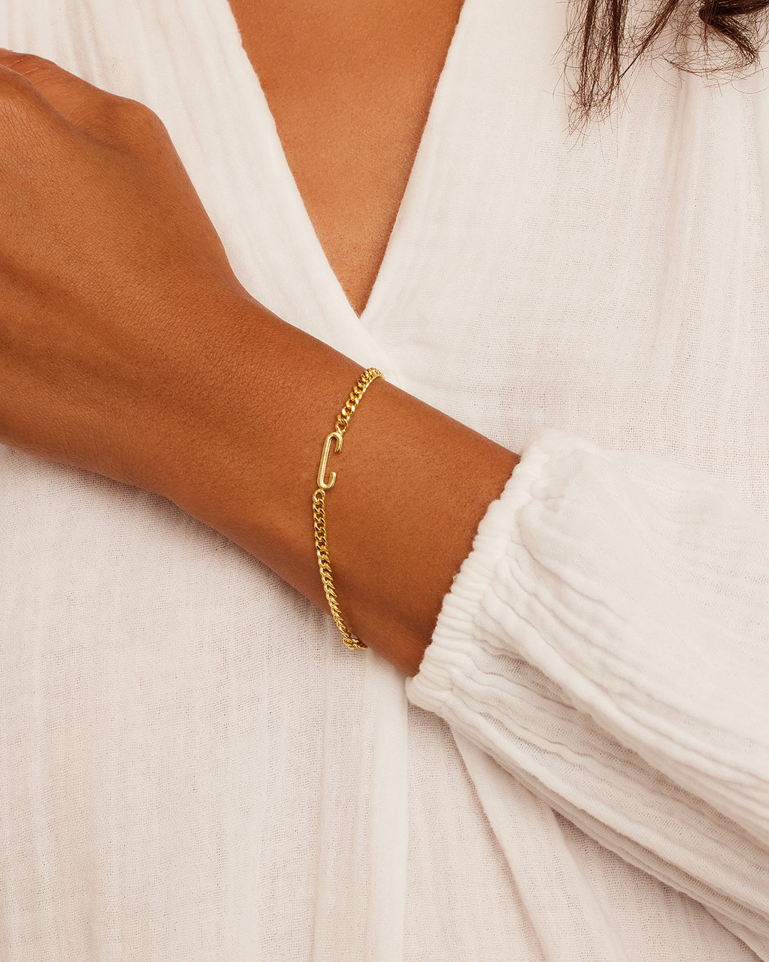Wilder Alphabet Bracelet - Custom Name Bracelet for Women & Girls - Perfect Gift for Birthdays, Anniversaries & Everyday Wear