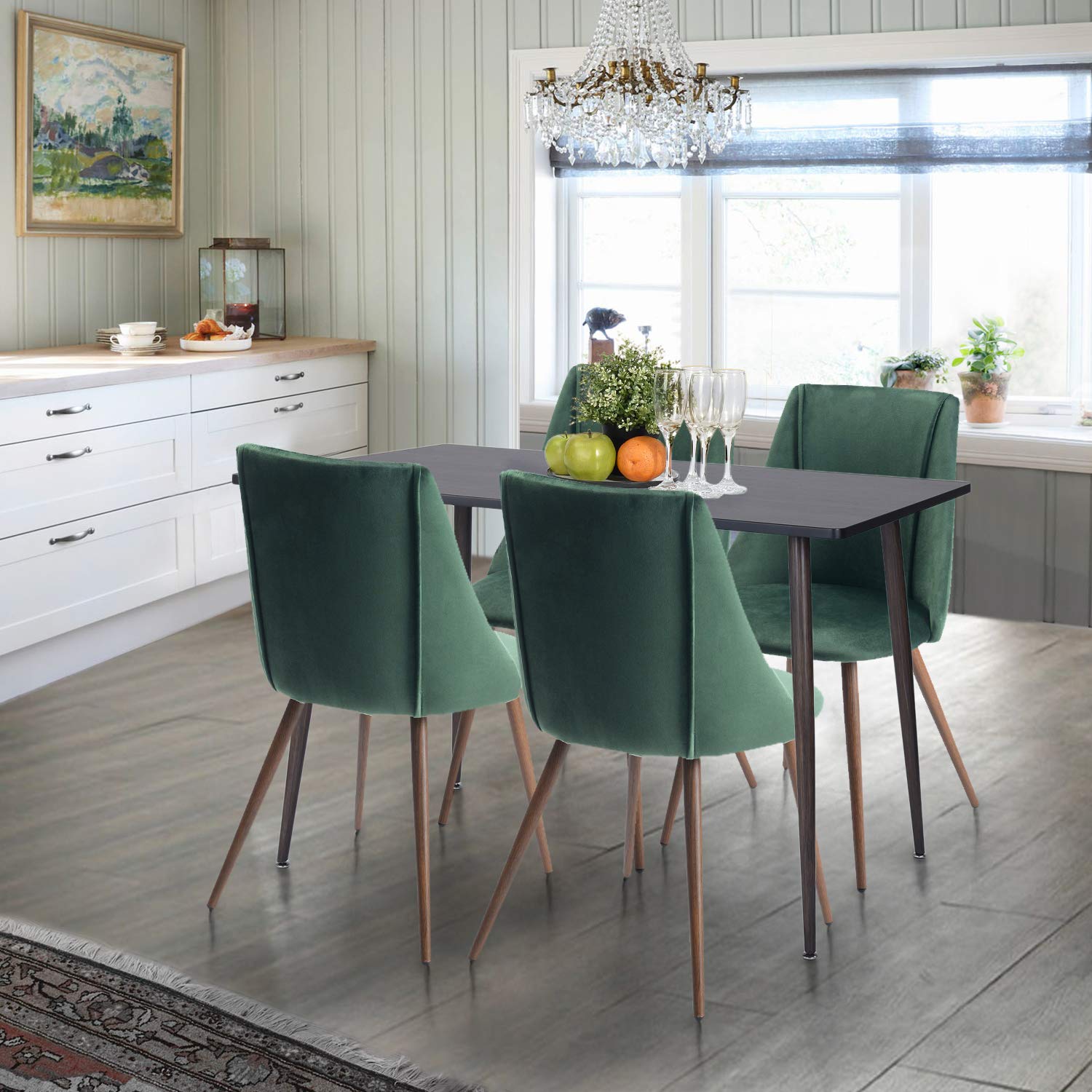 COZYCASA Velvet Dining Chairs Set of 2 - Mid-Century Modern Style Kitchen & Dining Room Accent Chairs with Sturdy Metal Legs - Comfortable for Kitchen, Lounge & Farmhouse Decor - Elegant Green Velvet Upholstery - Perfect for Dinner Parties, Breakfast Nooks & Home Office Seating
