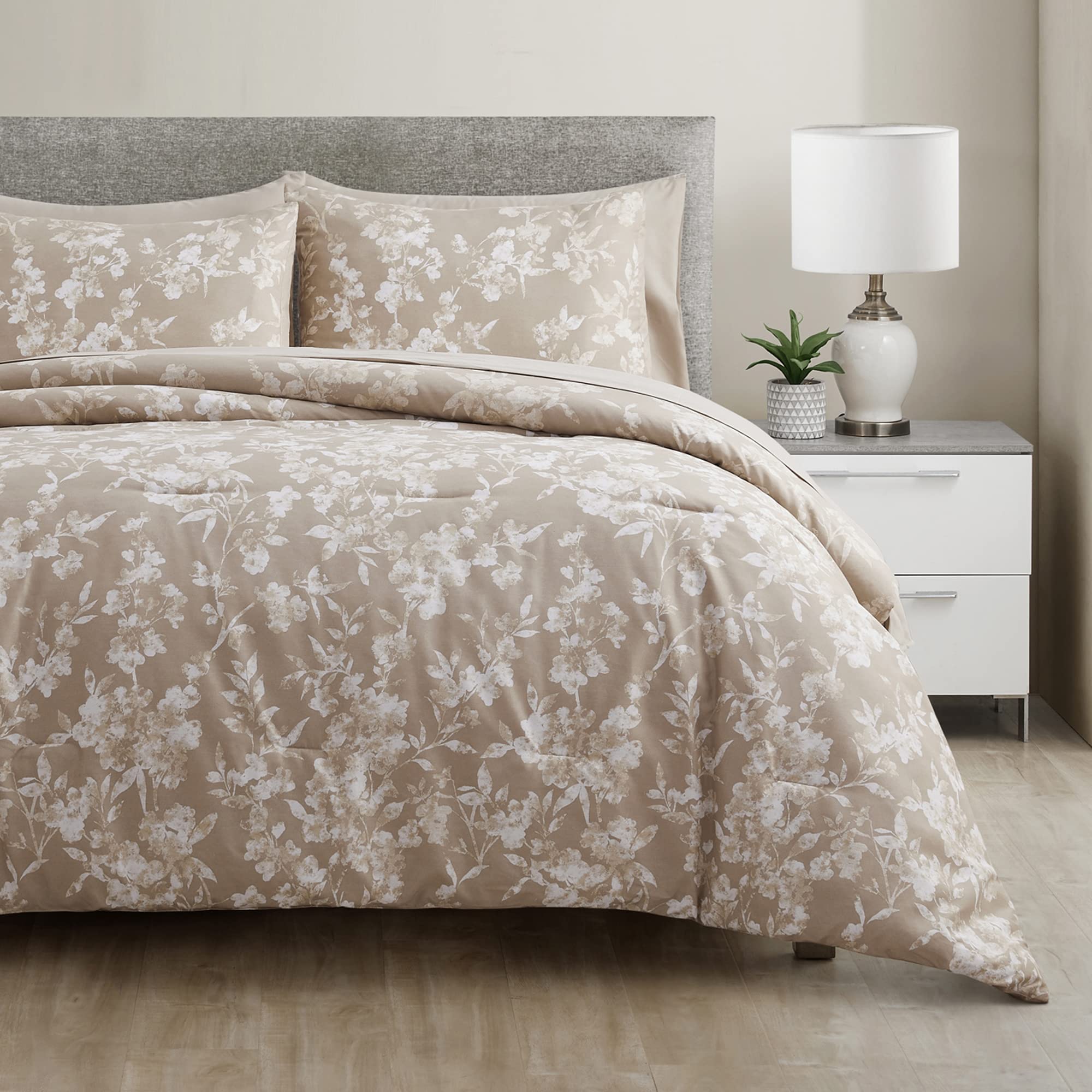 Premium 7-Piece Queen Comforter Set - Reversible Floral Print All-Season Bedding with Comforter, Sheets & Pillowcases (Khaki) | Soft & Breathable for Cozy Bedroom Decor & Guest Room Essentials