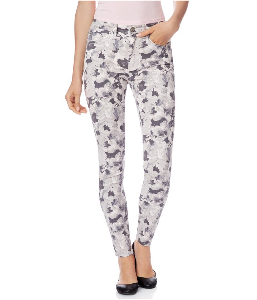 Aeropostale Women's Classic T-Shirt - Soft Cotton Casual Tee for Everyday Wear | Perfect for Outfits, Layering & Lounge Wear