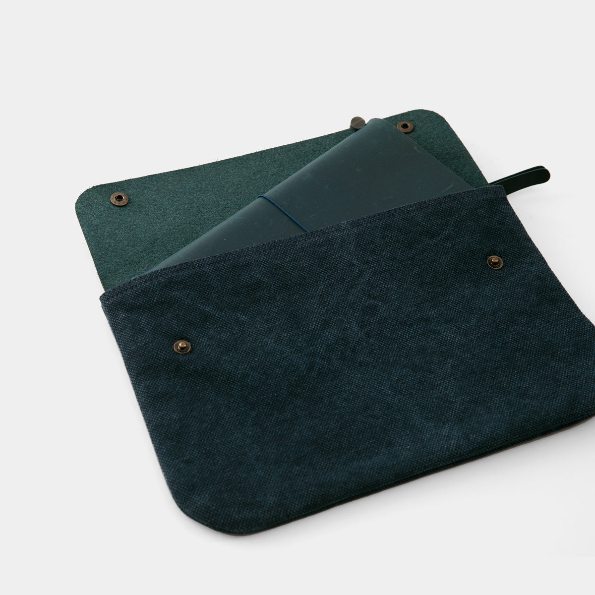 TRAVELER'S COMPANY Traveler's Factory Canvas Pouch - Medium Size in Blue | Durable Travel Organizer for Passport, Wallet & Accessories | Perfect for Daily Commute & Weekend Getaways