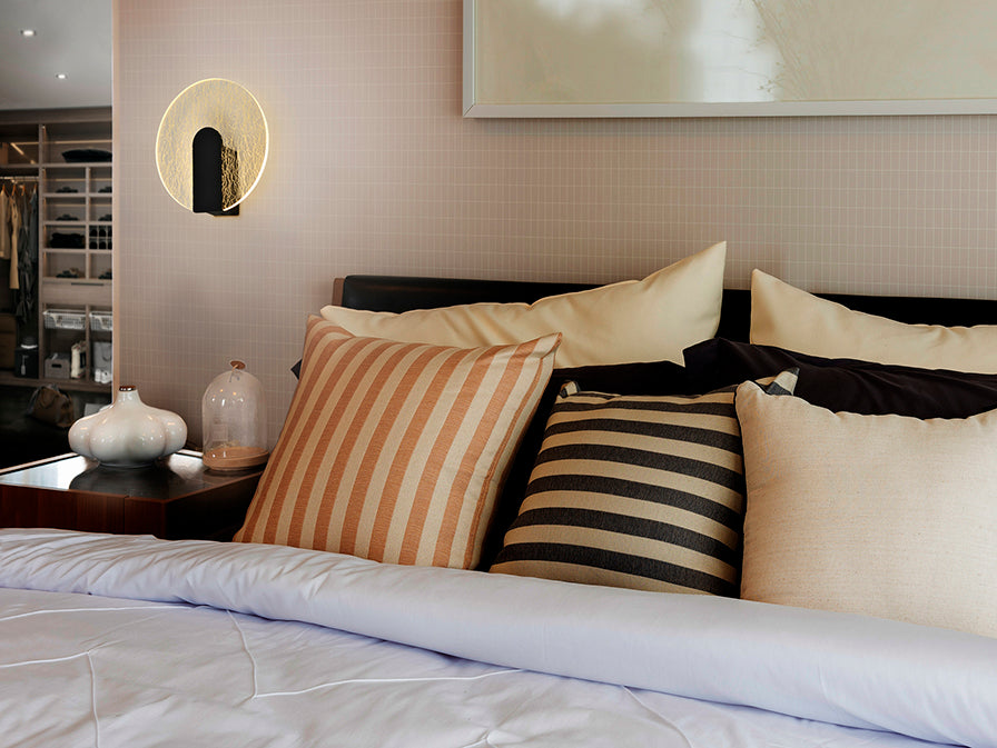 Auris LED Wall Light - Modern Black Sconce for Living Room, Bedroom & Hallway Lighting | Energy Efficient Indoor Wall Lamp