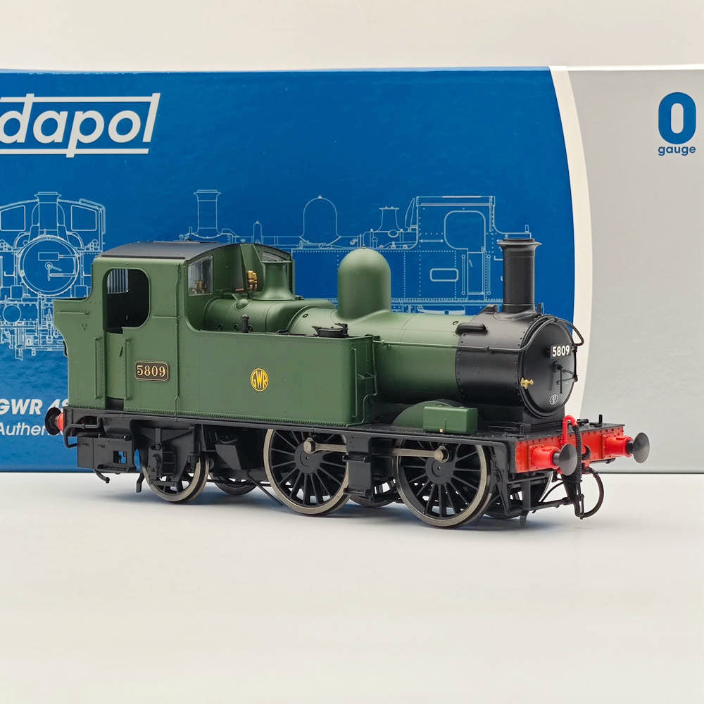 Dapol 7S-006-051 O Gauge 58xx Class GWR Shirtbutton Green 5809 21DCC Model Train Locomotive - Perfect for Railway Enthusiasts & Collectors