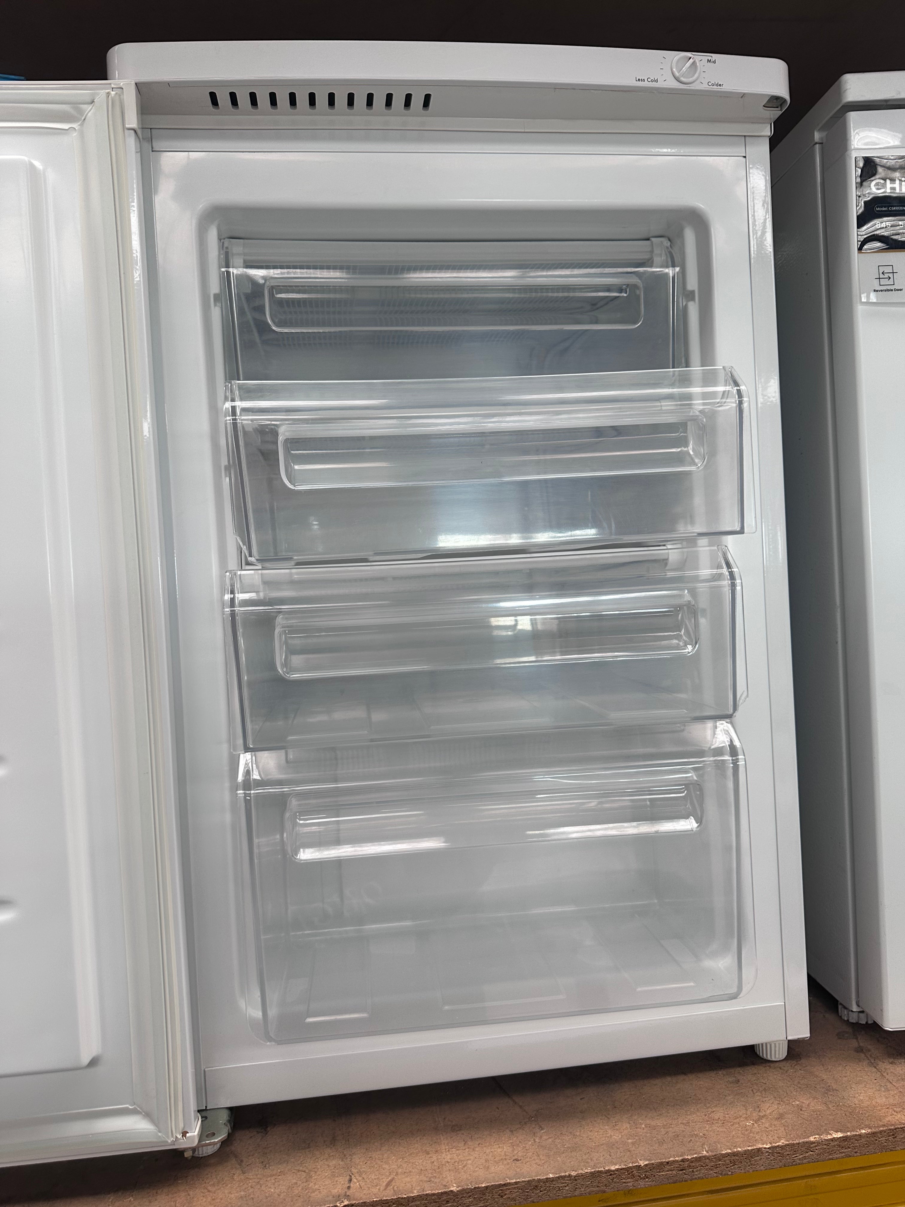 Westinghouse 90 Liter Bar Freezer - Energy Efficient Upright Deep Freezer for Home, Restaurants & Bars | Perfect for Beverage Storage, Ice Cream Preservation & Bulk Food Freezing [Refurbished]