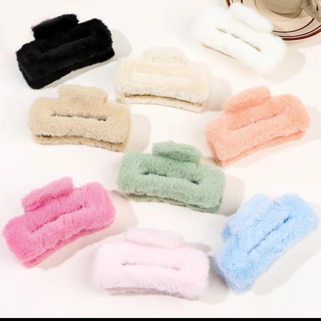 Luxury Fur Hair Claw Clips for Women & Girls - Soft Furry Hair Clutchers Set (Random Color) | Perfect for Parties, Weddings & Everyday Styling