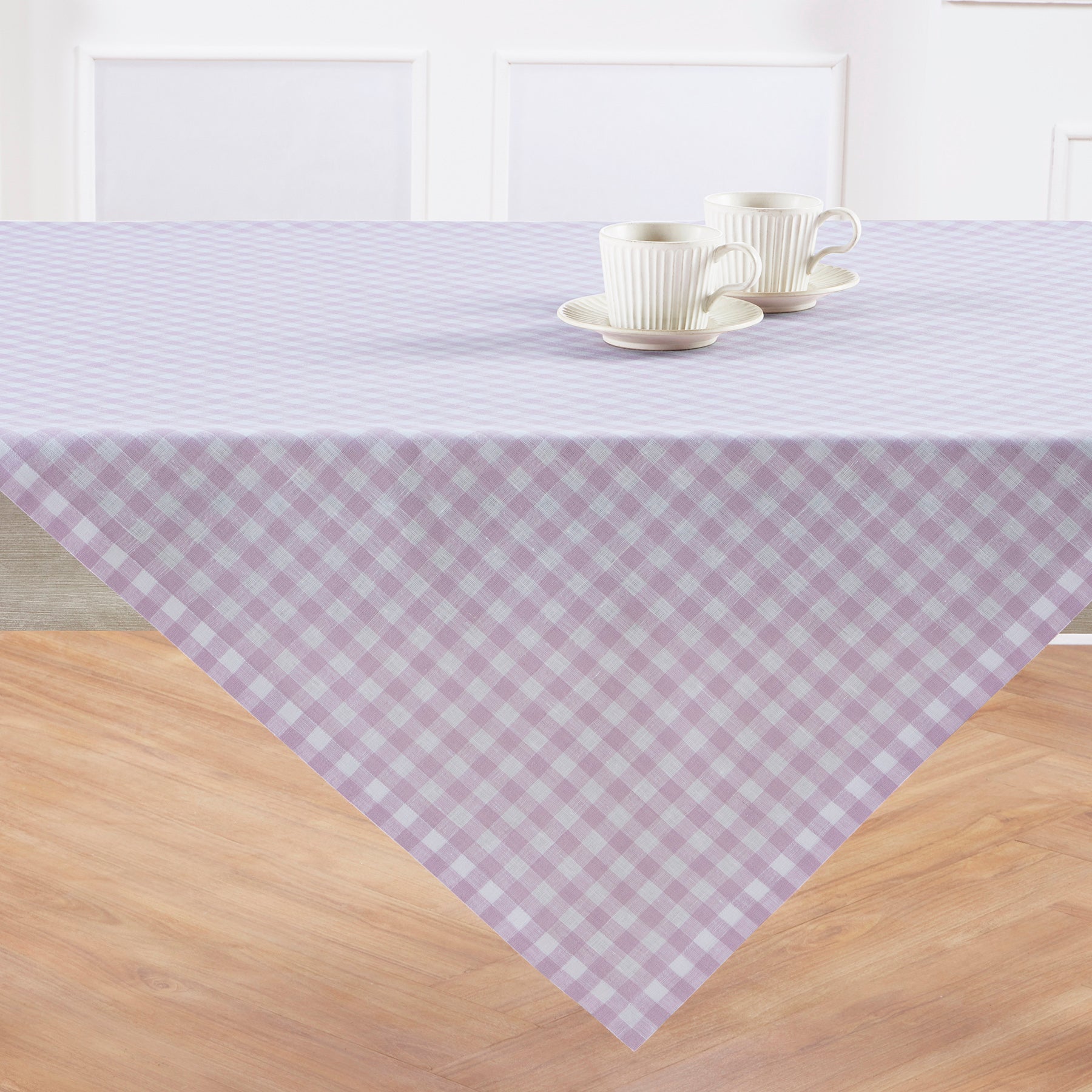 Classic Gingham Table Throw - Stylish Cotton Tablecloth for Dining, Picnics & Outdoor Events - Perfect for Kitchen, Party & Home Decor