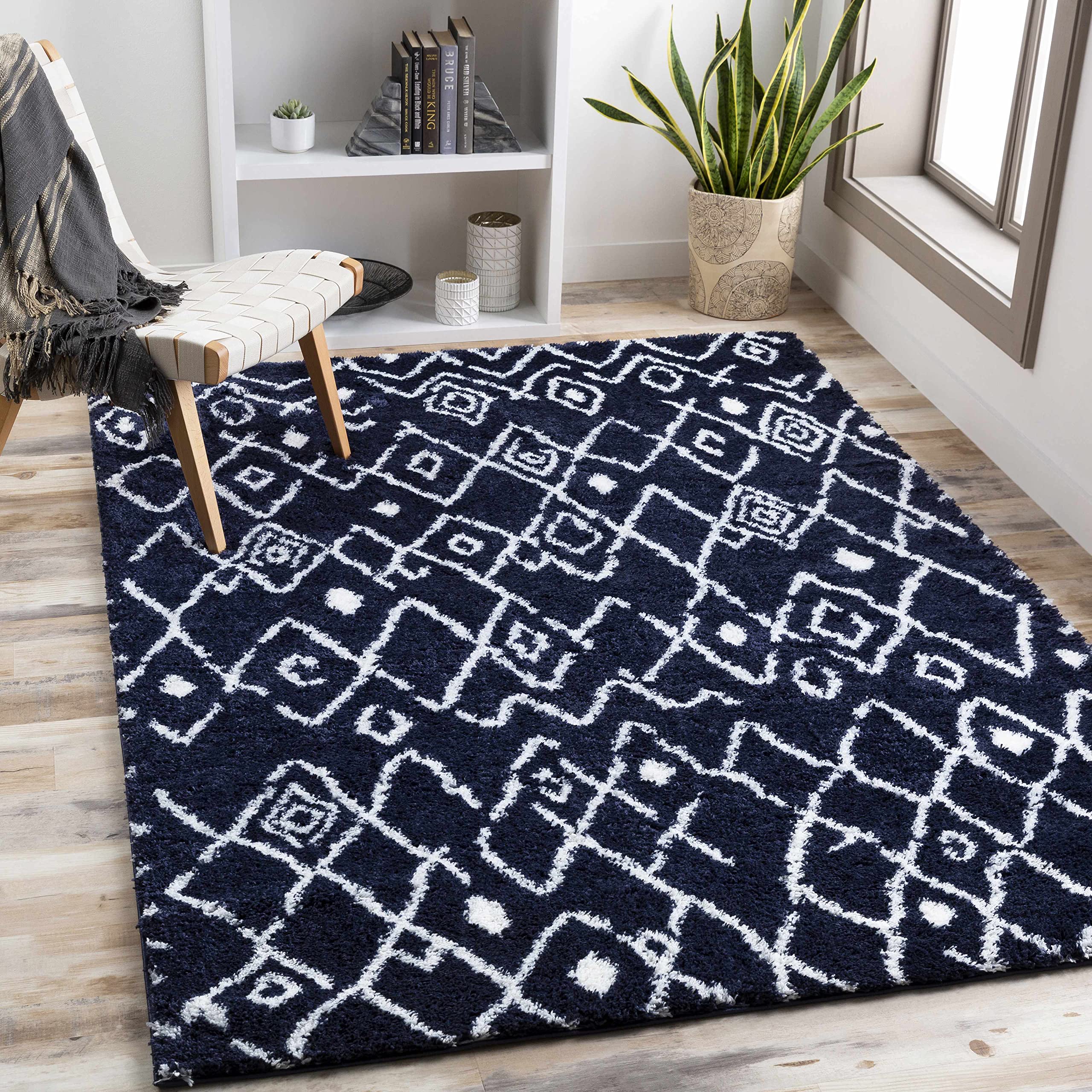 Luxury Hauteloom Belrose Plush Pile Area Rug - 6'7