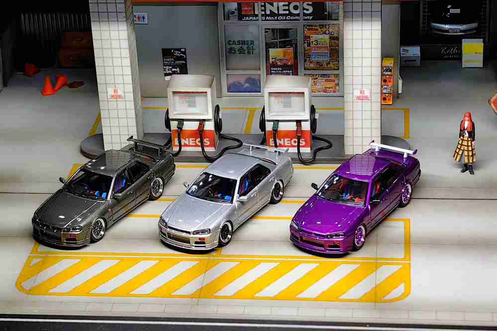 1/64 Scale Nissan Skyline URAS ER34 25GT Diecast Model Car - Miniature Collectible Toy for Hobbyists & Gift Lovers | Perfect for Display, Racing Games & Car Enthusiast Collections