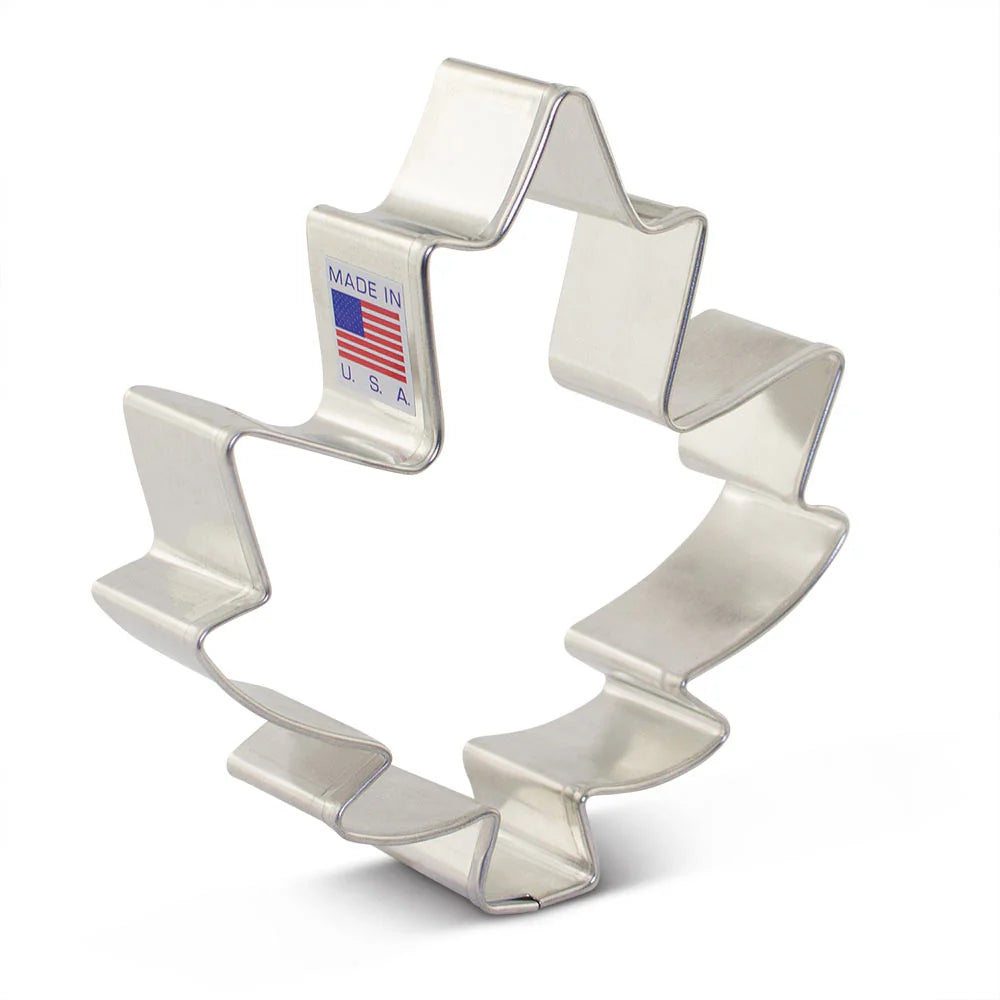 Large Maple Leaf Cookie Cutter - Stainless Steel Fall Leaf Shaped Baking Tool for Sugar Cookies, Biscuits, and Pastries | Perfect for Autumn, Thanksgiving, and Holiday Baking Decorations