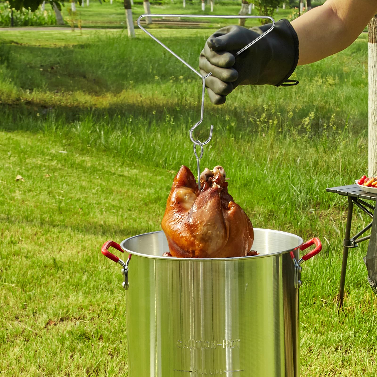 VEVOR 30-qt Aluminum Seafood Boiling Kit & Turkey Fryer Set with 54,000 BTU Propane Gas Burner - Outdoor Cooking Pot for Crab, Lobster, Crawfish, Shrimp - Perfect for Thanksgiving, Backyard Parties & Camping Trips