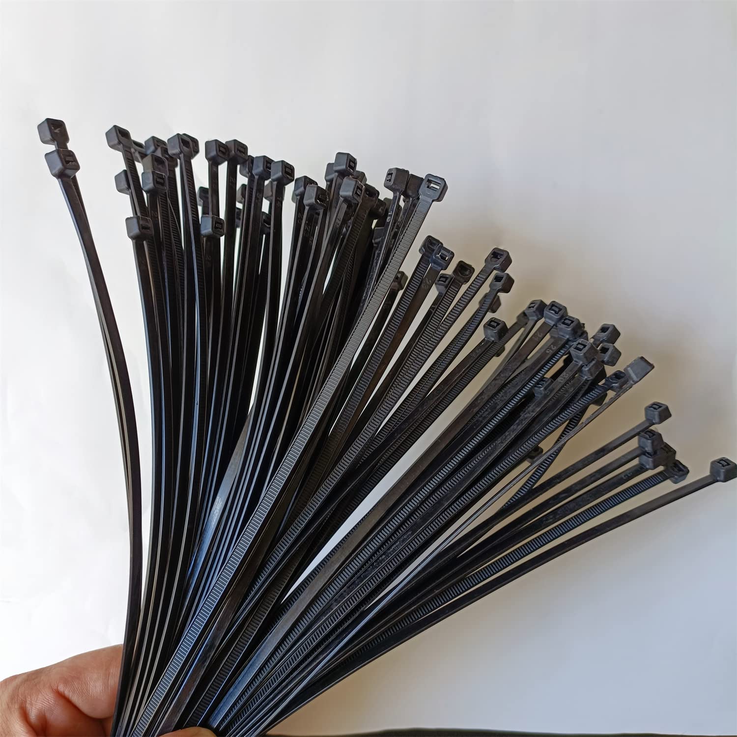500pcs 6-Inch Heavy Duty Black Nylon Zip Ties - 40lbs Tensile Strength, Self-Locking Cable Ties for Indoor & Outdoor Use - Perfect for Organizing Wires, Bundling Cables, Securing Plants & DIY Projects