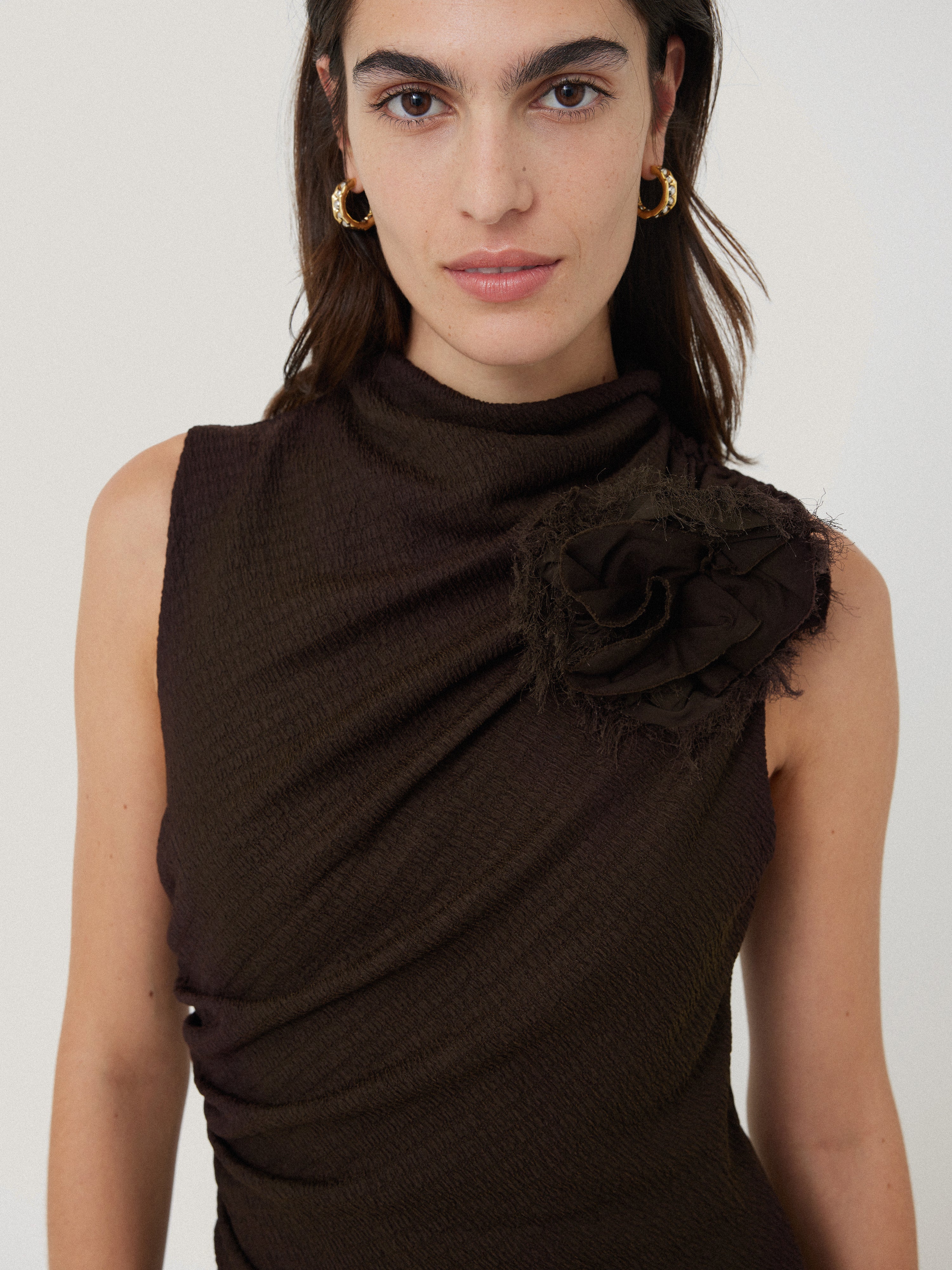 Elegant Crinkle Ruched Corsage Dress in Dark Brown - Perfect for Weddings, Parties & Special Occasions