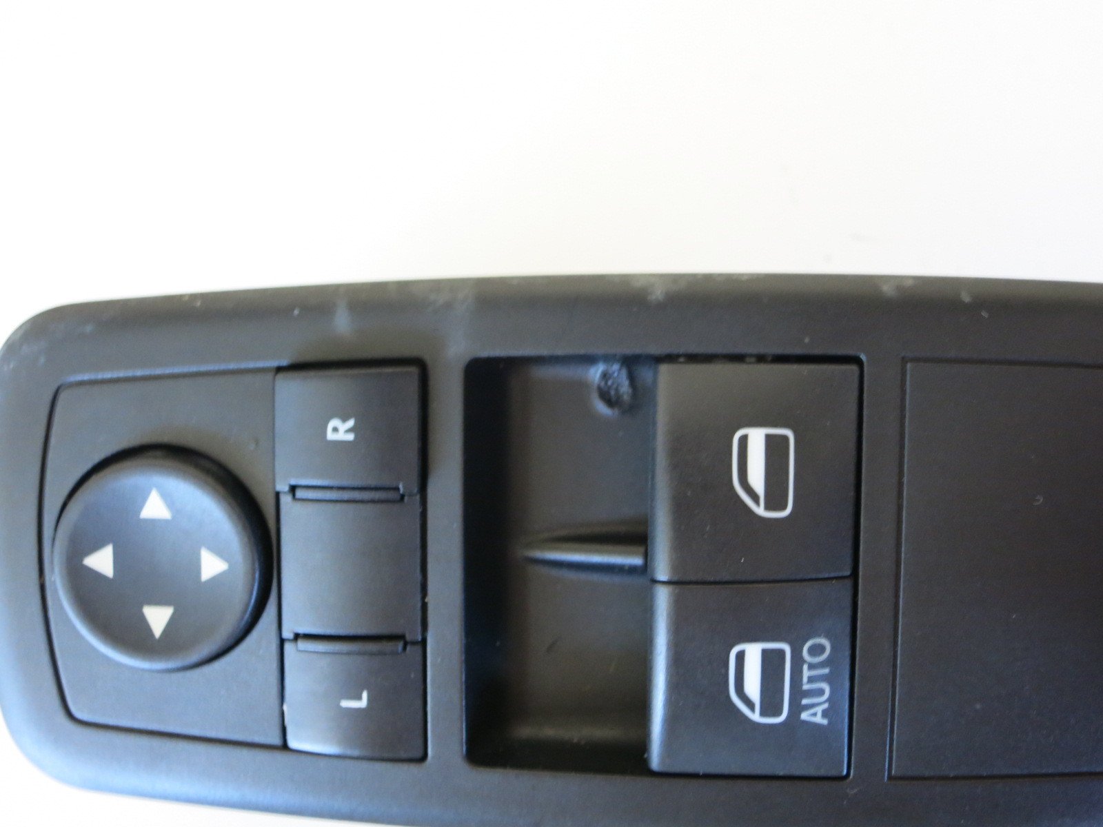 Mopar 6811 0870AA Replacement Door Window Switch Panel - Compatible with Dodge Chrysler Jeep - Power Window Control Switch for Smooth Operation - Perfect for Car Interior Upgrades & Repairs
