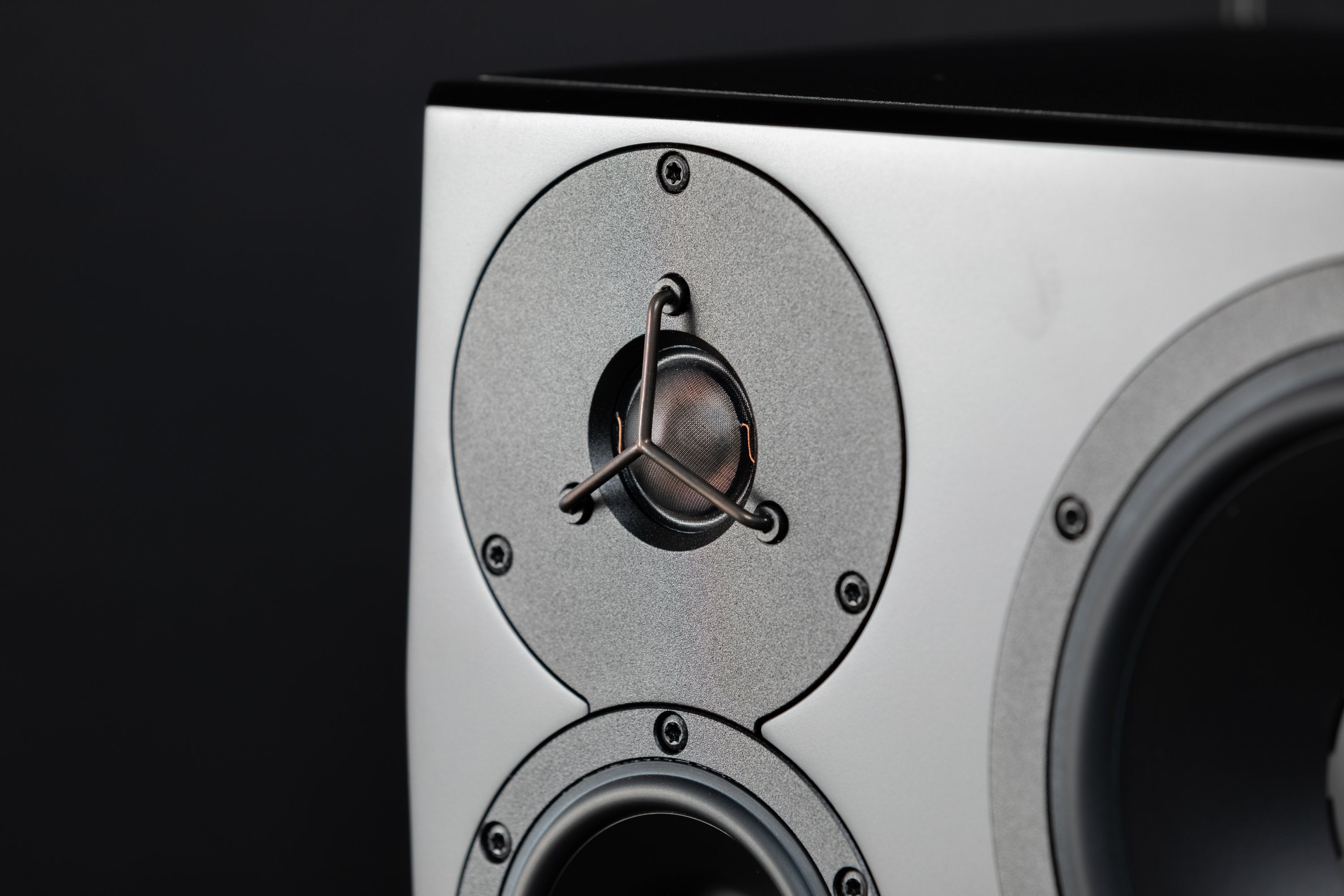 Dynaudio LYD 5/7/8 Professional Studio Monitor Speakers - High-Quality Audio for Music Production, Recording & Home Studios | Perfect for Producers, Engineers & Audiophiles