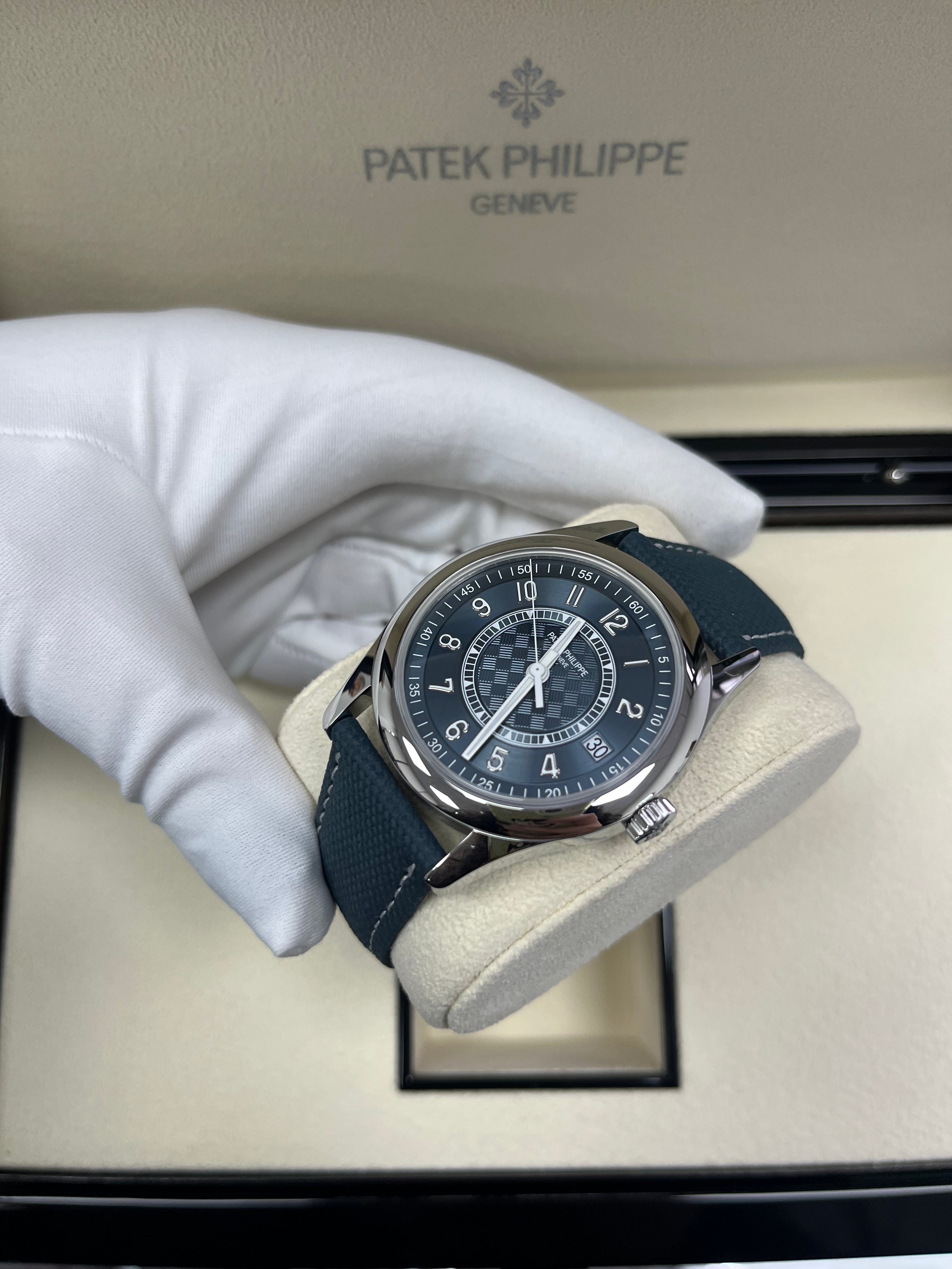 Patek Philippe Calatrava 6007A-001 Limited Edition Men's Luxury Watch - Perfect for Business Meetings, Formal Events & Collector's Showcase