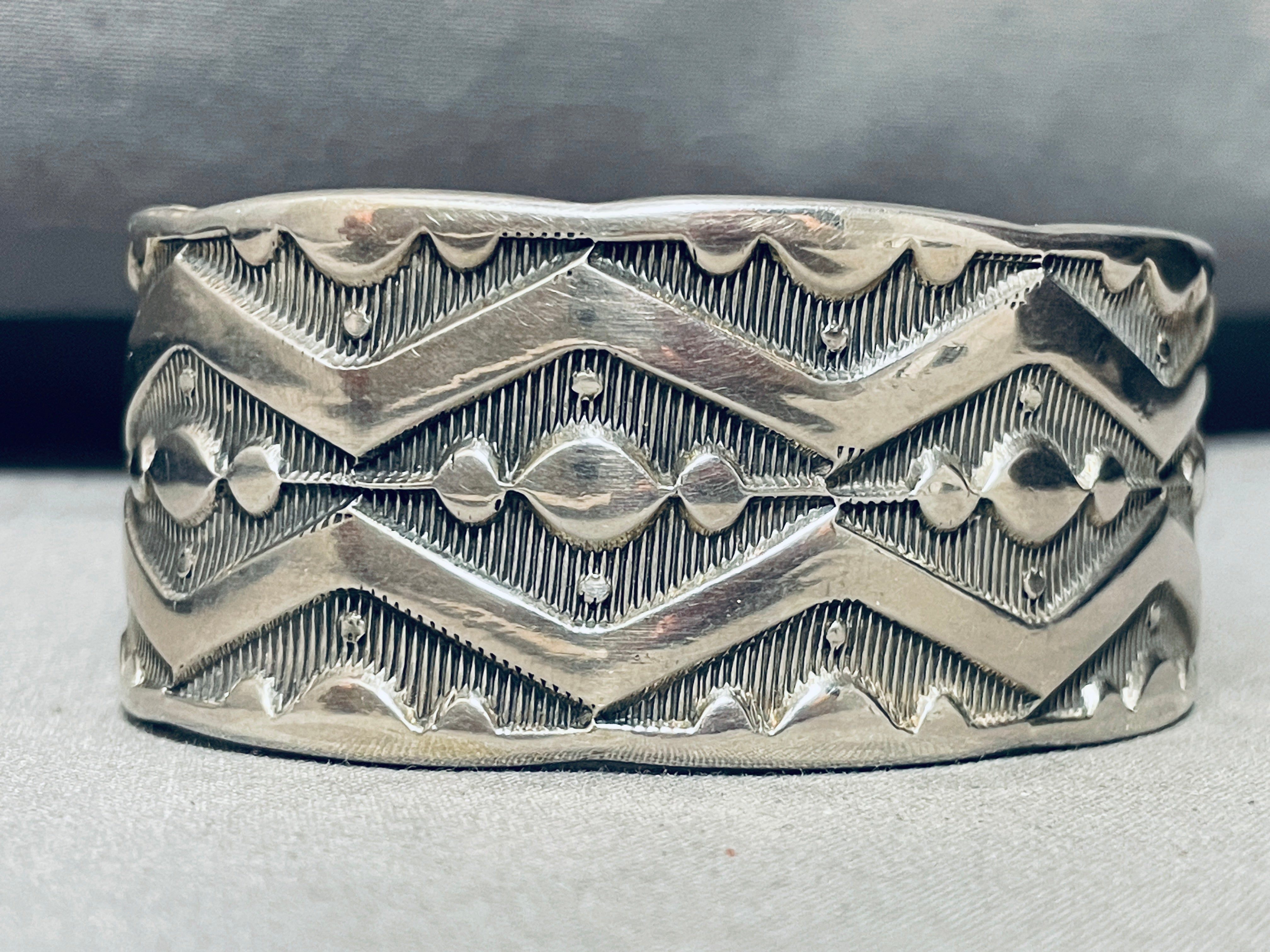 117 Grams Handcrafted Vintage Navajo Sterling Silver Bracelet - Authentic Native American Jewelry for Women, Perfect for Boho & Western Fashion