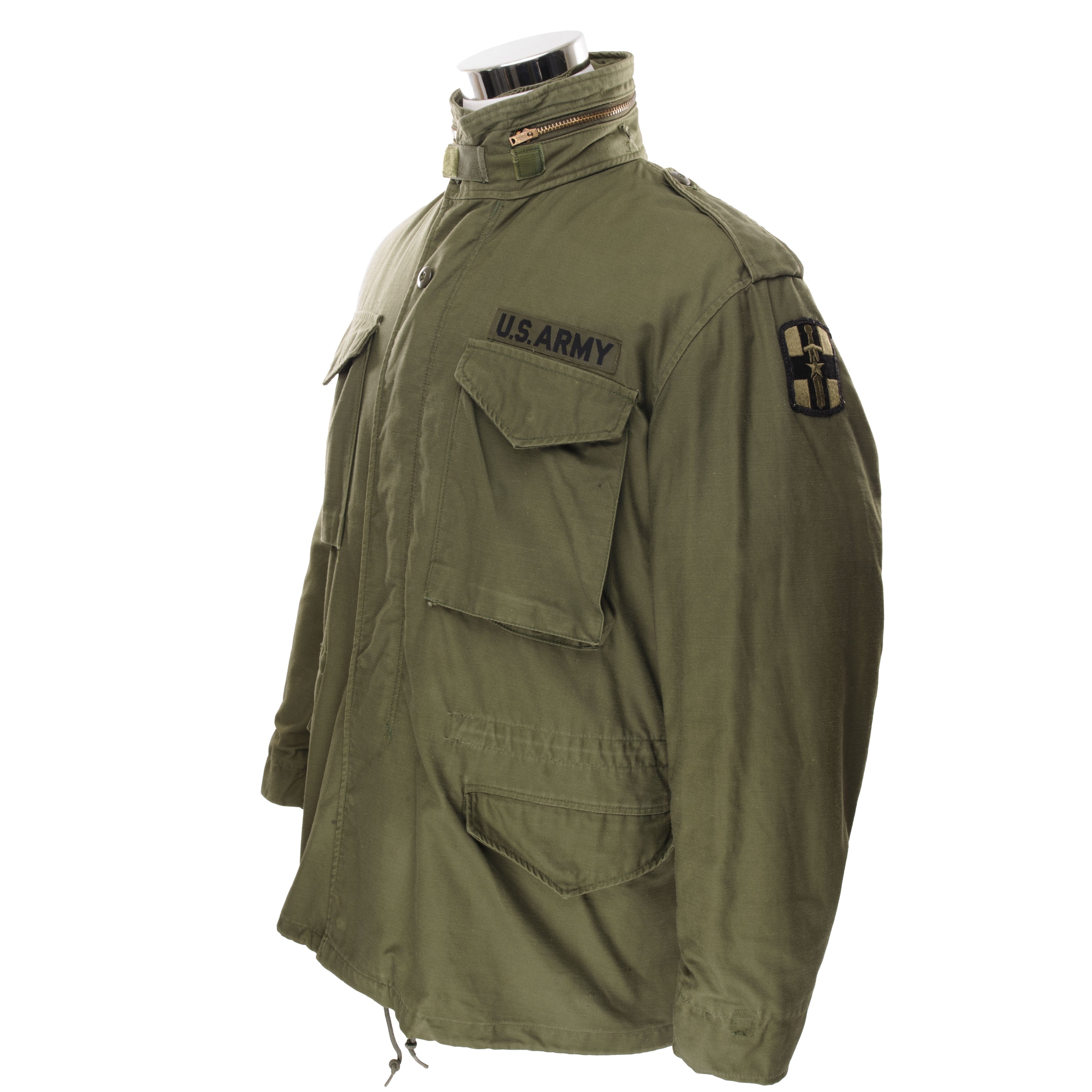 Vintage US Army M-1965 M65 Field Jacket with Patches - 1979 Medium Regular Size | Military Surplus Outerwear for Men, Outdoor Adventure & Vintage Fashion