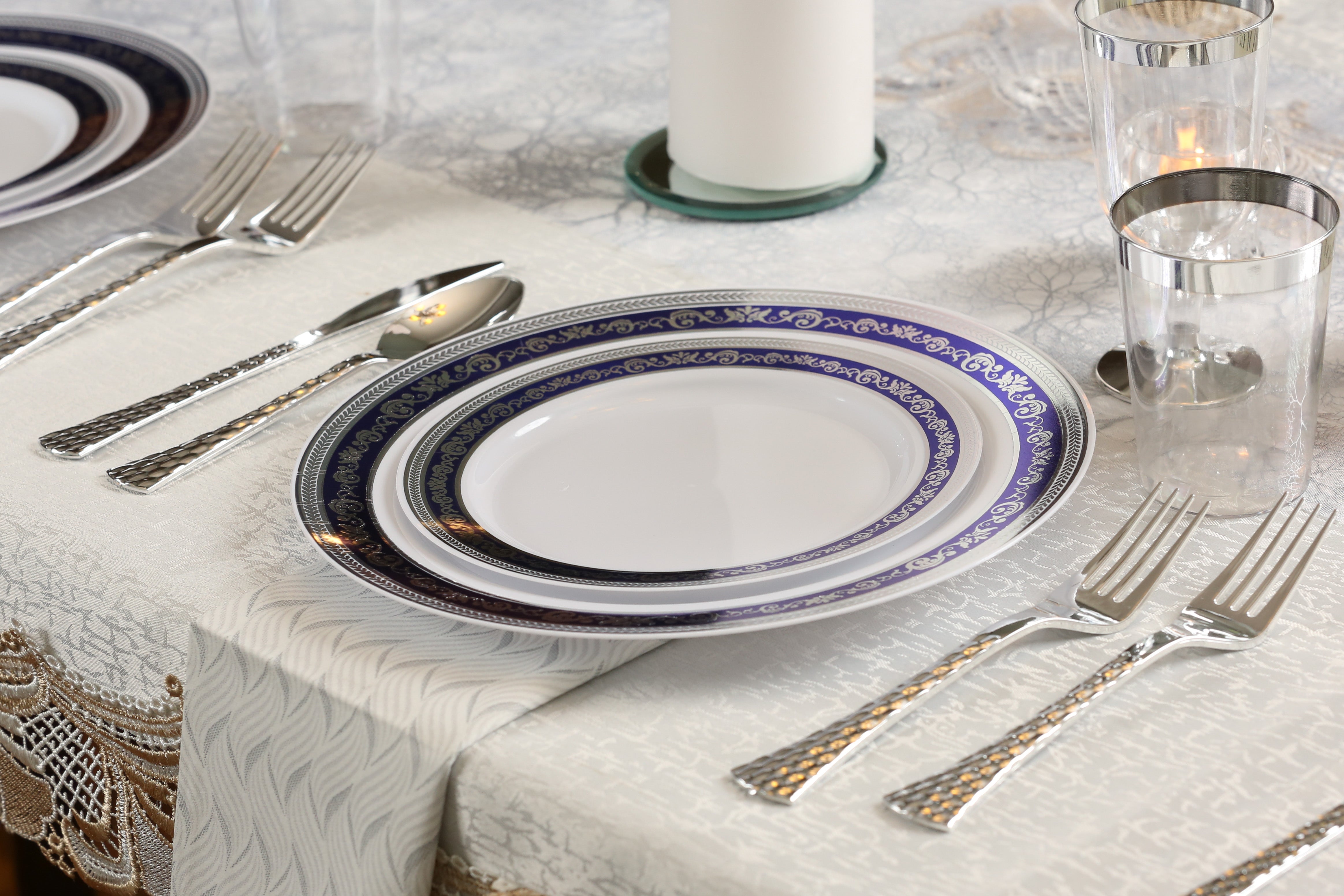40-Piece Blue and Silver Round Plastic Dinnerware Set for 20 Guests - Elegant Disposable Plates, Cups, Forks, Knives & Spoons - Perfect for Parties, Weddings, BBQs & Outdoor Events