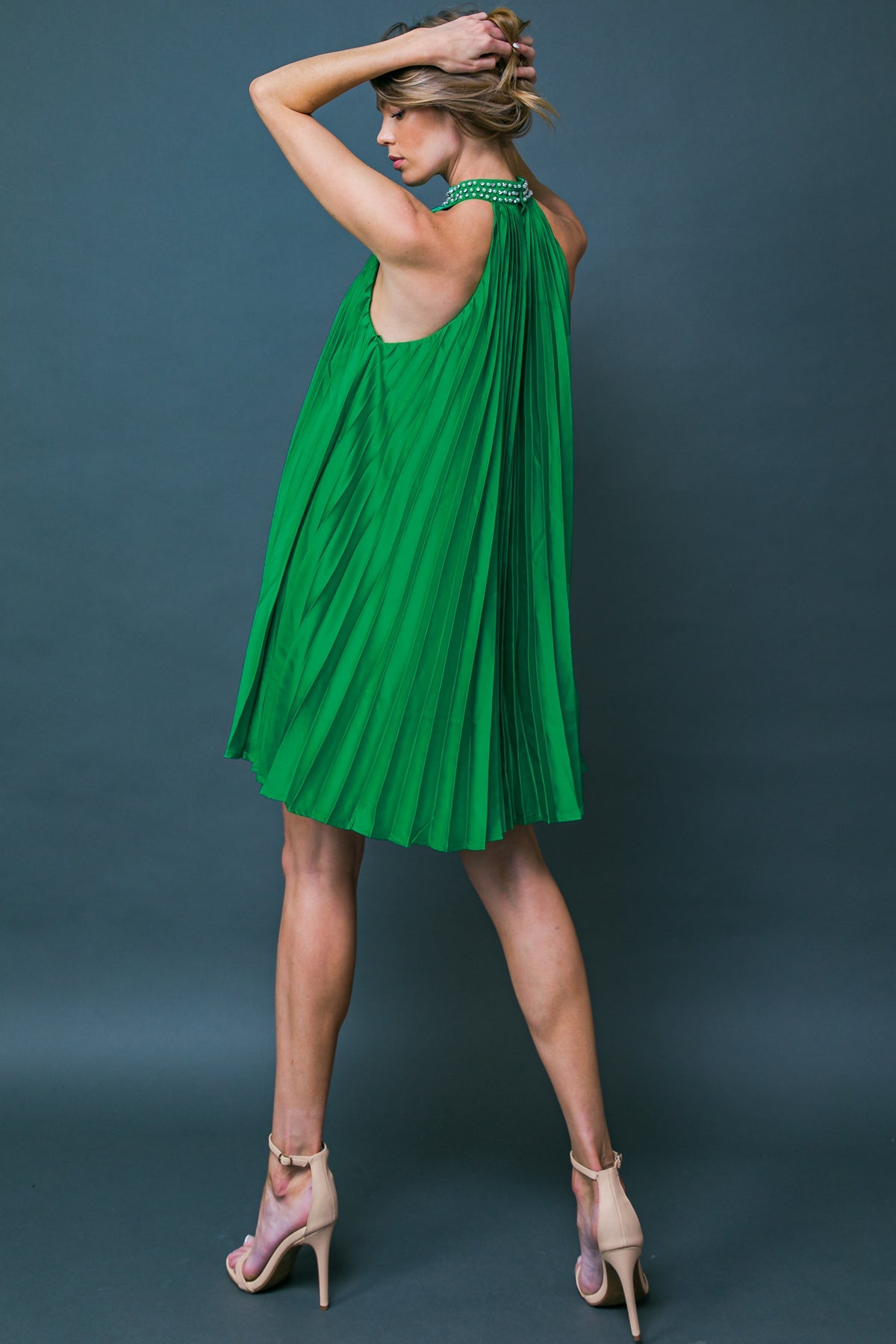 FIESTA FRIDAY Pleated Mini Dress with Halter Neck - Perfect for Parties, Date Nights & Summer Outfits