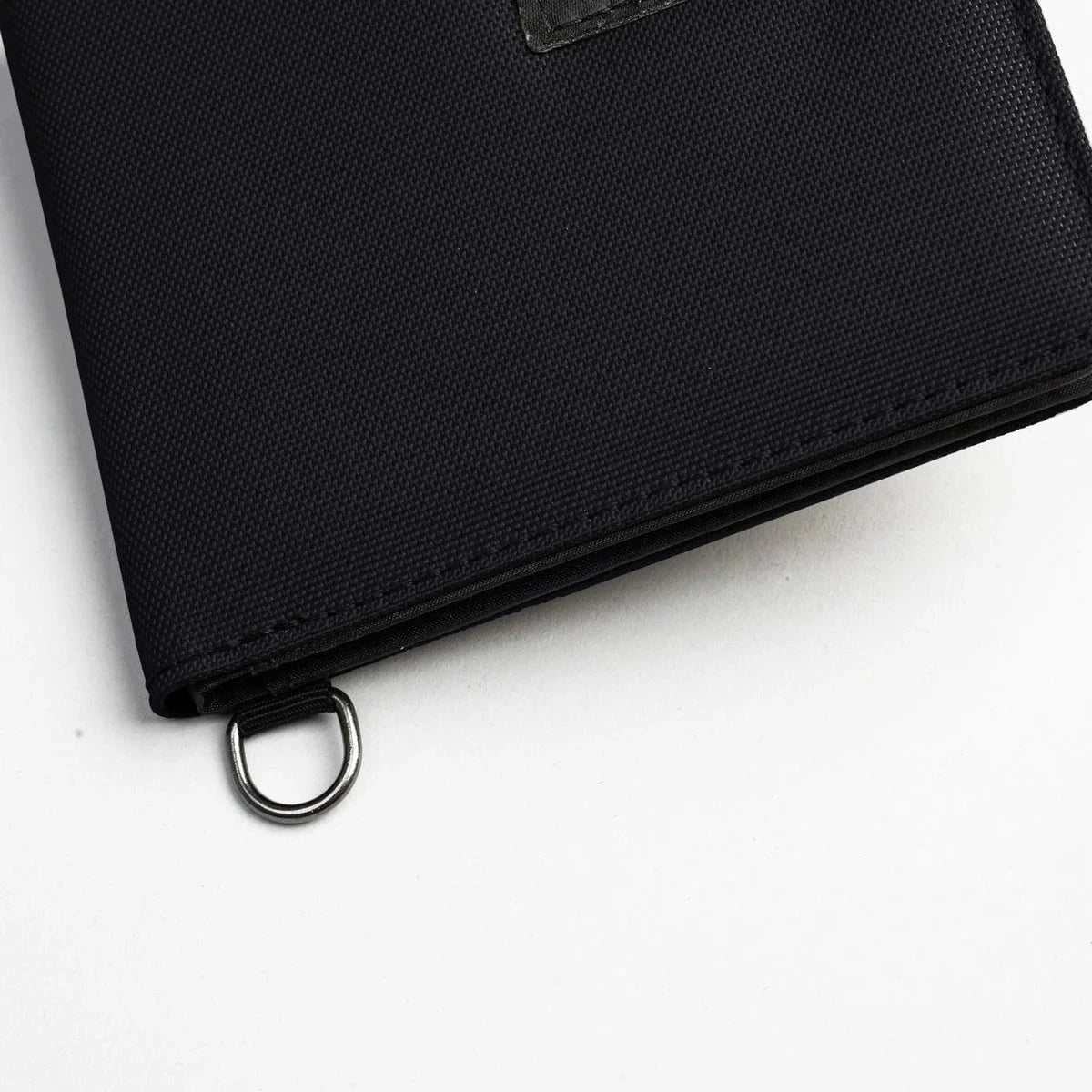 Pacsafe RFIDsafe™ RFID Blocking Bifold Wallet for Men & Women - Secure Travel & Everyday Use - Anti-Theft Credit Card Holder for Passport & Cash Protection