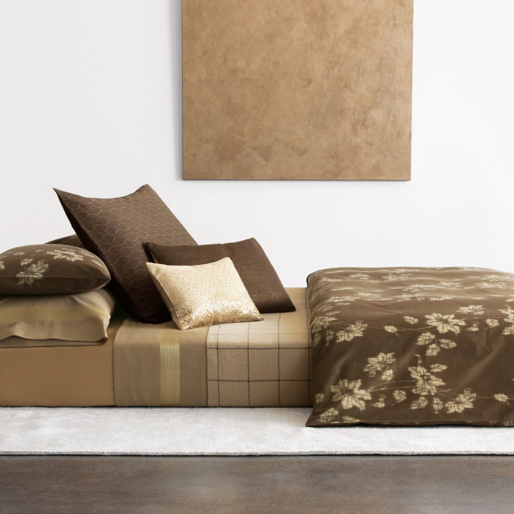 Calvin Klein Home Golden Vines Luster Bands King Size Flat Sheet - Luxury Soft Bedding for Master Bedroom & Guest Room