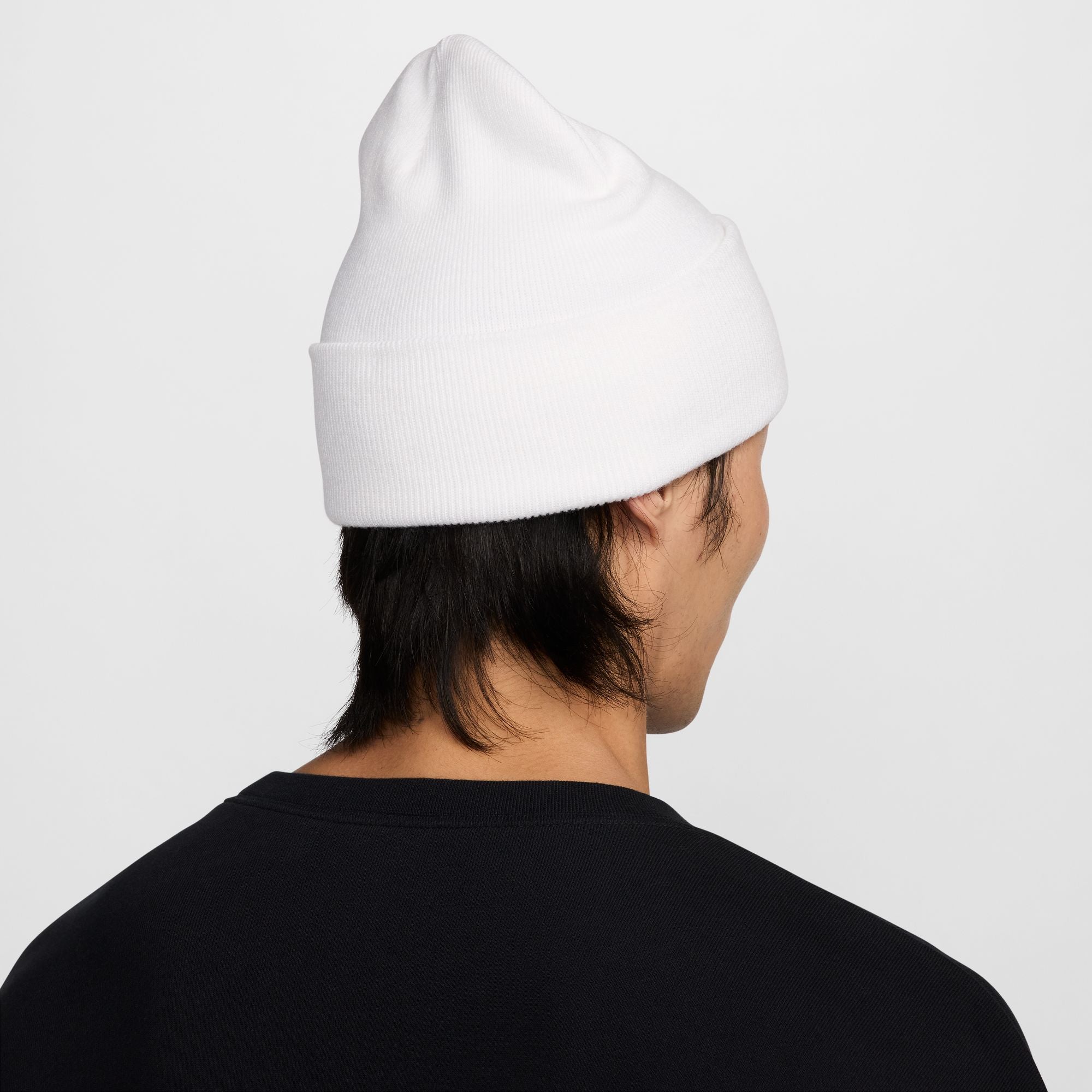 Nike Men's Peak Swoosh Beanie - Winter Warm Knit Hat for Running, Skiing & Outdoor Activities