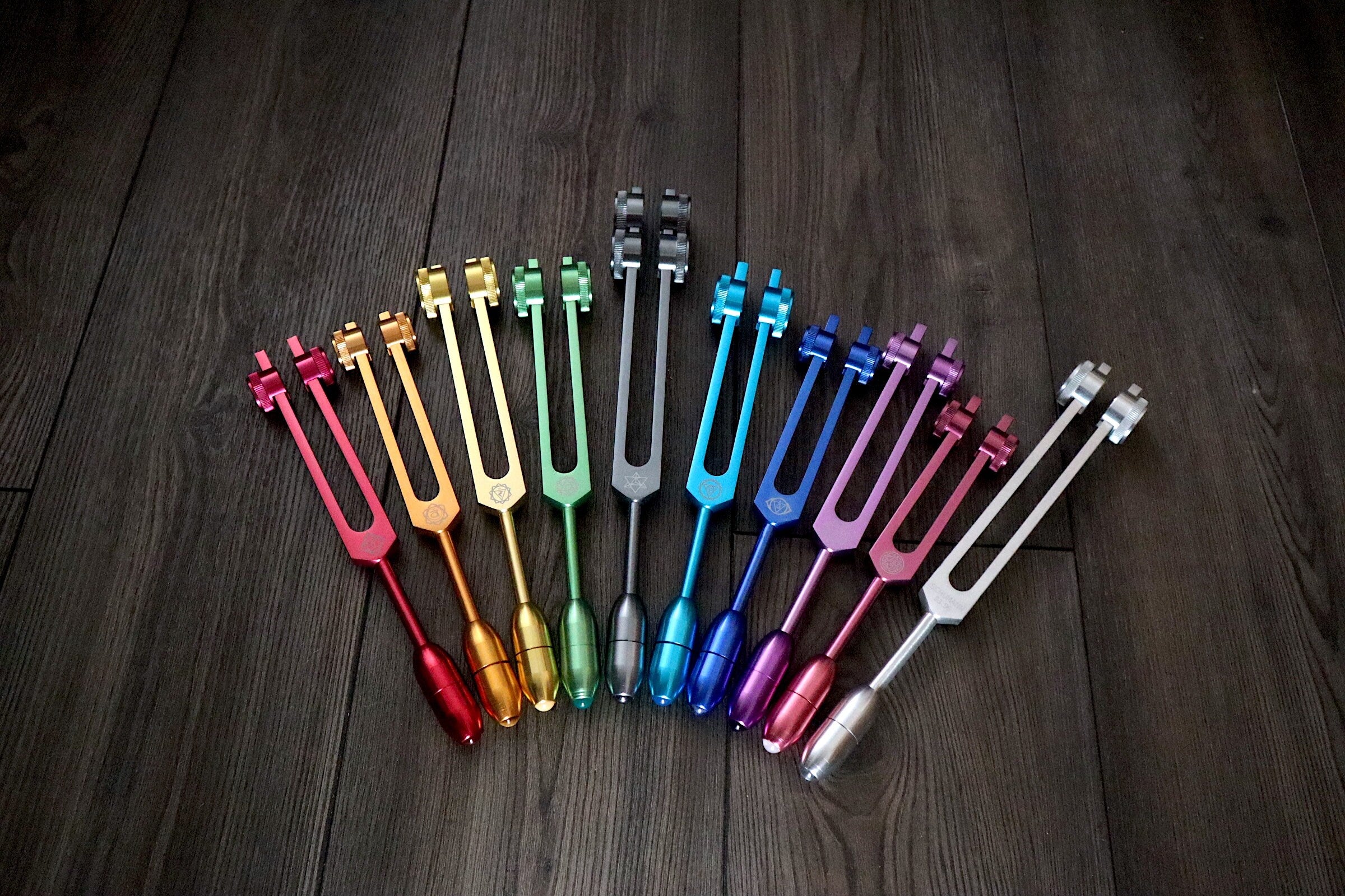 432Hz Lotus Mandala Chakra Tuning Fork Set - 10 Tuning Forks & Crystal Attenuators with Protective Cases for Sound Healing, Meditation & Energy Balancing