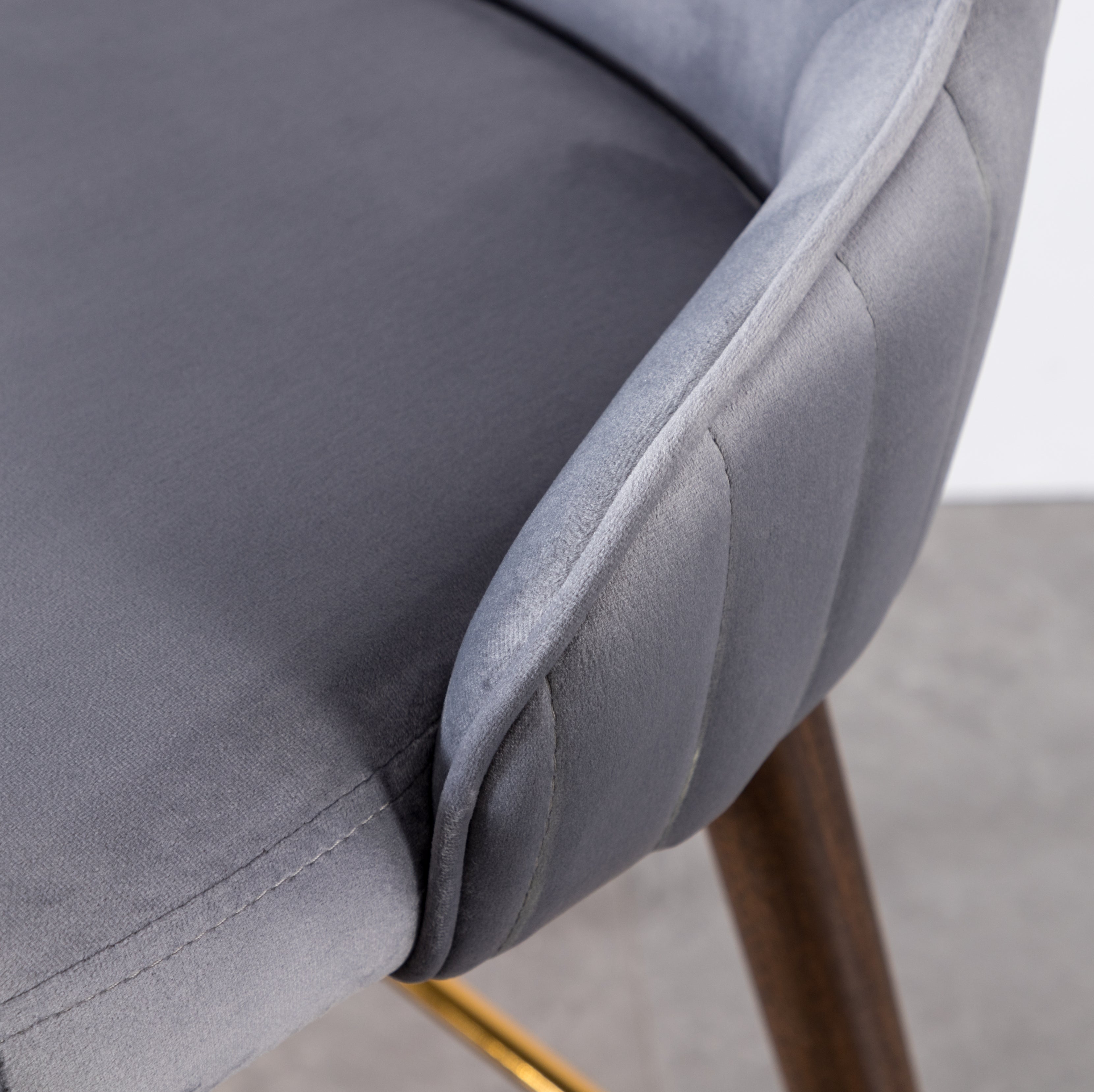 Roundhill Furniture Leland Fabric Upholstered Counter Height Wingback Bar Stools, Gray, Set of 2 - Perfect for Kitchen Islands, Breakfast Bars & Home Decor