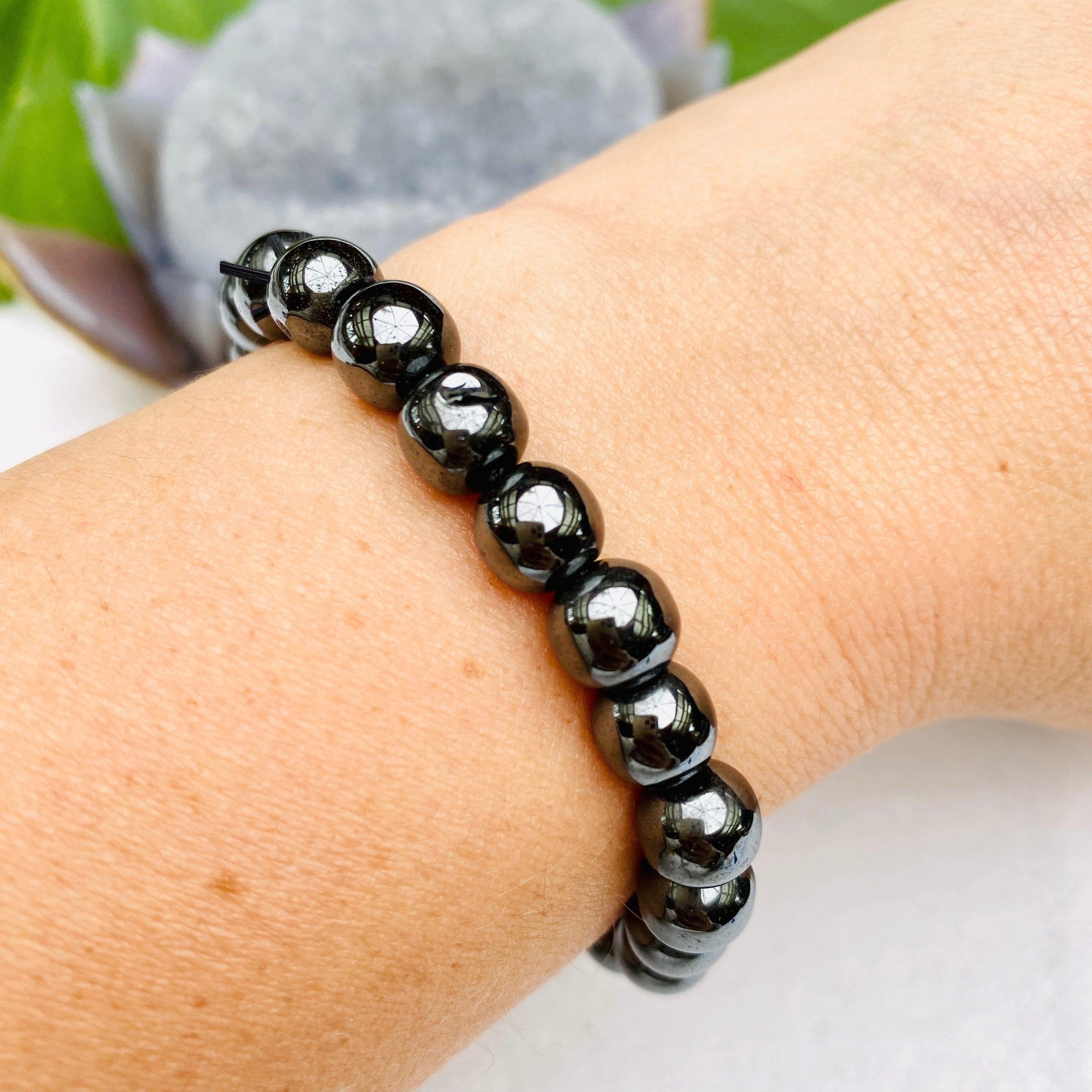 Natural Hematite Beaded Bracelet for Men & Women - Healing Stone Jewelry for Stress Relief & Positive Energy - Perfect for Meditation, Yoga & Daily Wear
