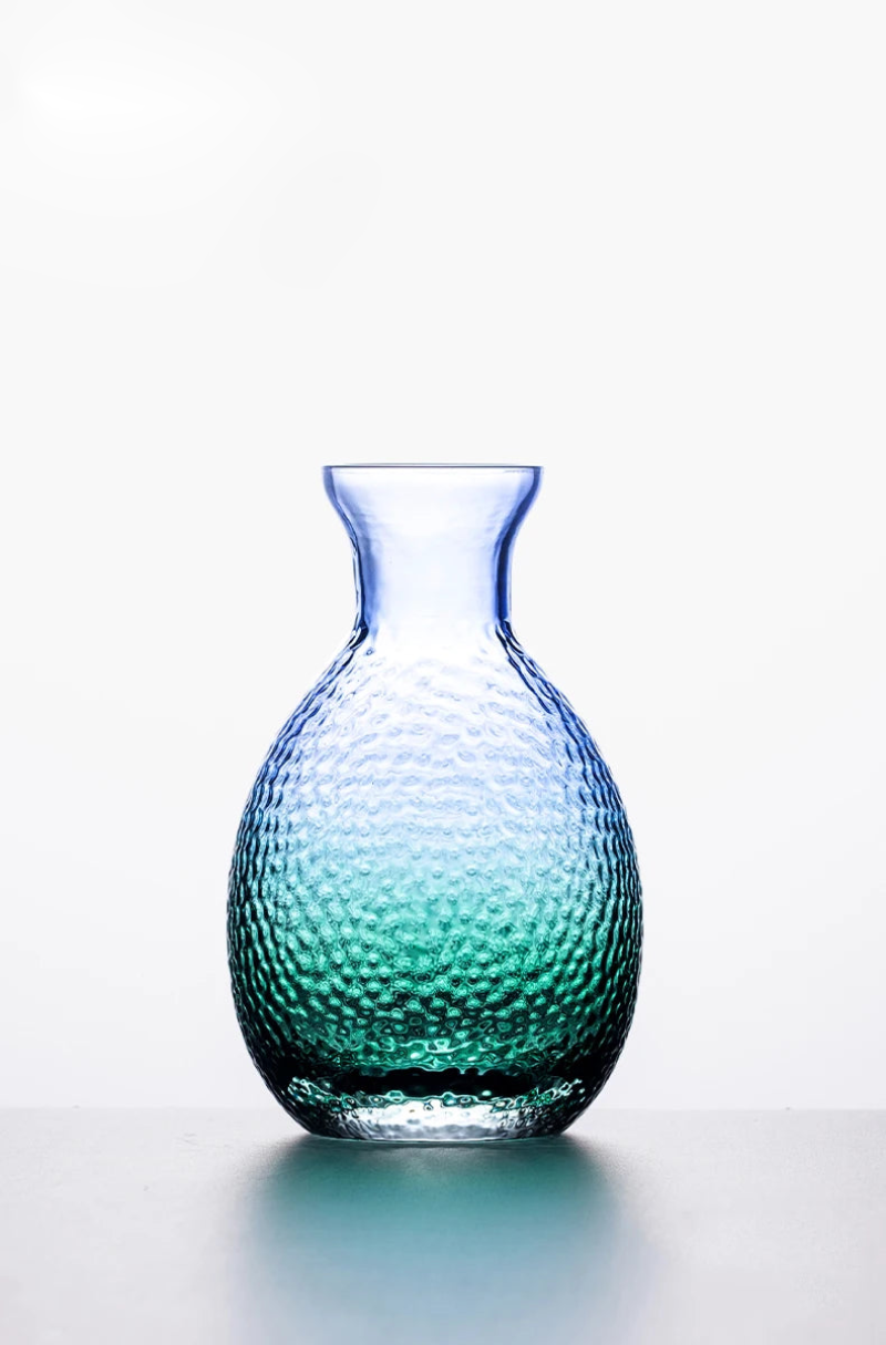 Exquisite Peacock Sake Jug Set - Traditional Japanese Ceramic Sake Set with 2 Cups - Perfect for Sake Tasting, Japanese Tea Ceremony & Home Decor