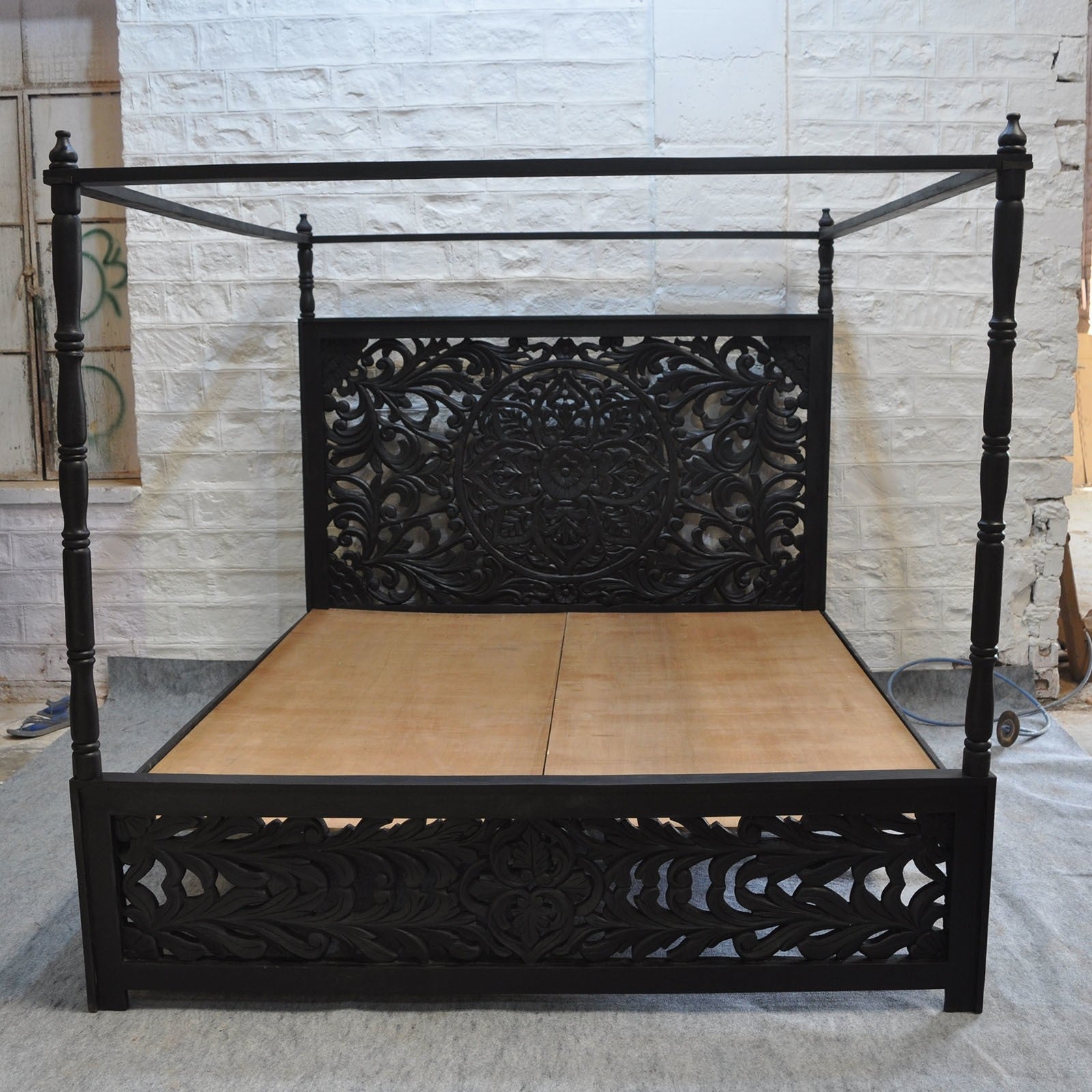 Hand Carved 4 Poster Panel Bed King Size in Matt Black - Elegant Dynasty Style Bedroom Furniture for Master Suite or Guest Room