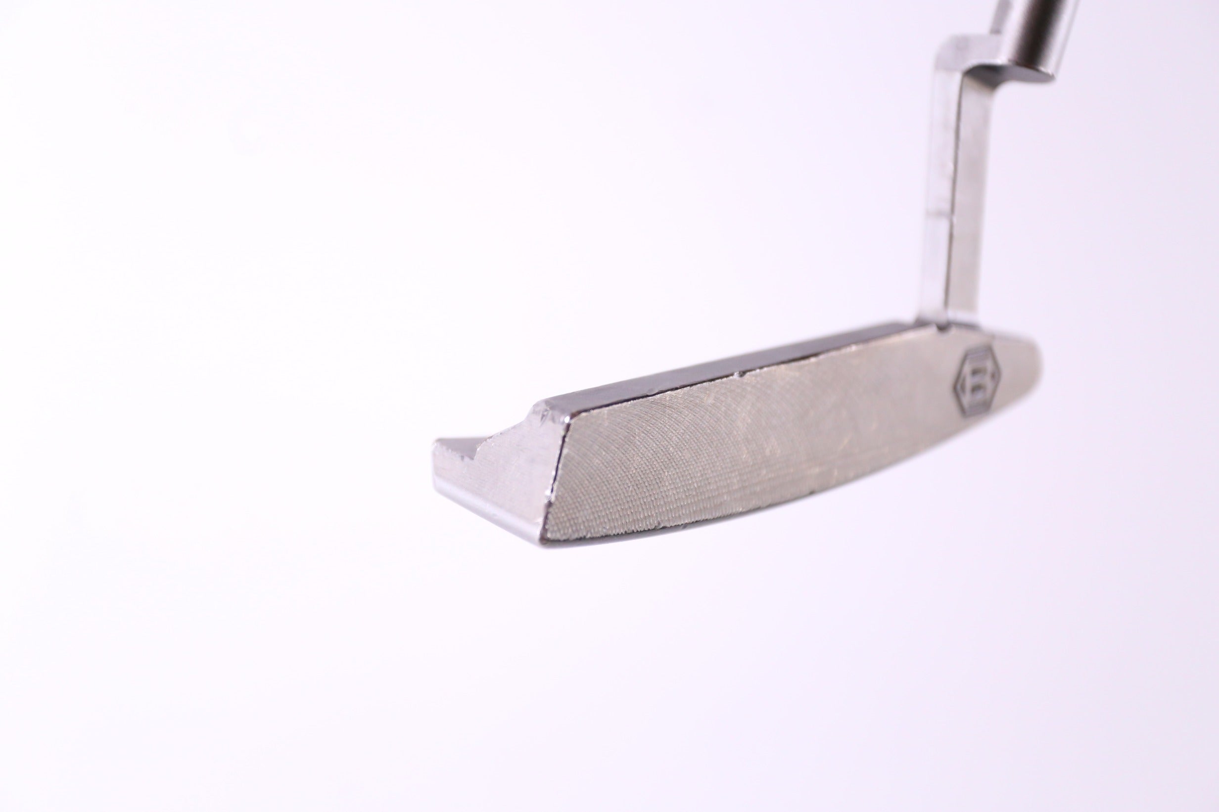 Premium Used Bettinardi 2020 BB8 Wide Putter - Right Handed 37-Inch Blade Golf Club for Improved Putting Accuracy | Perfect for Golf Enthusiasts & Tournament Play
