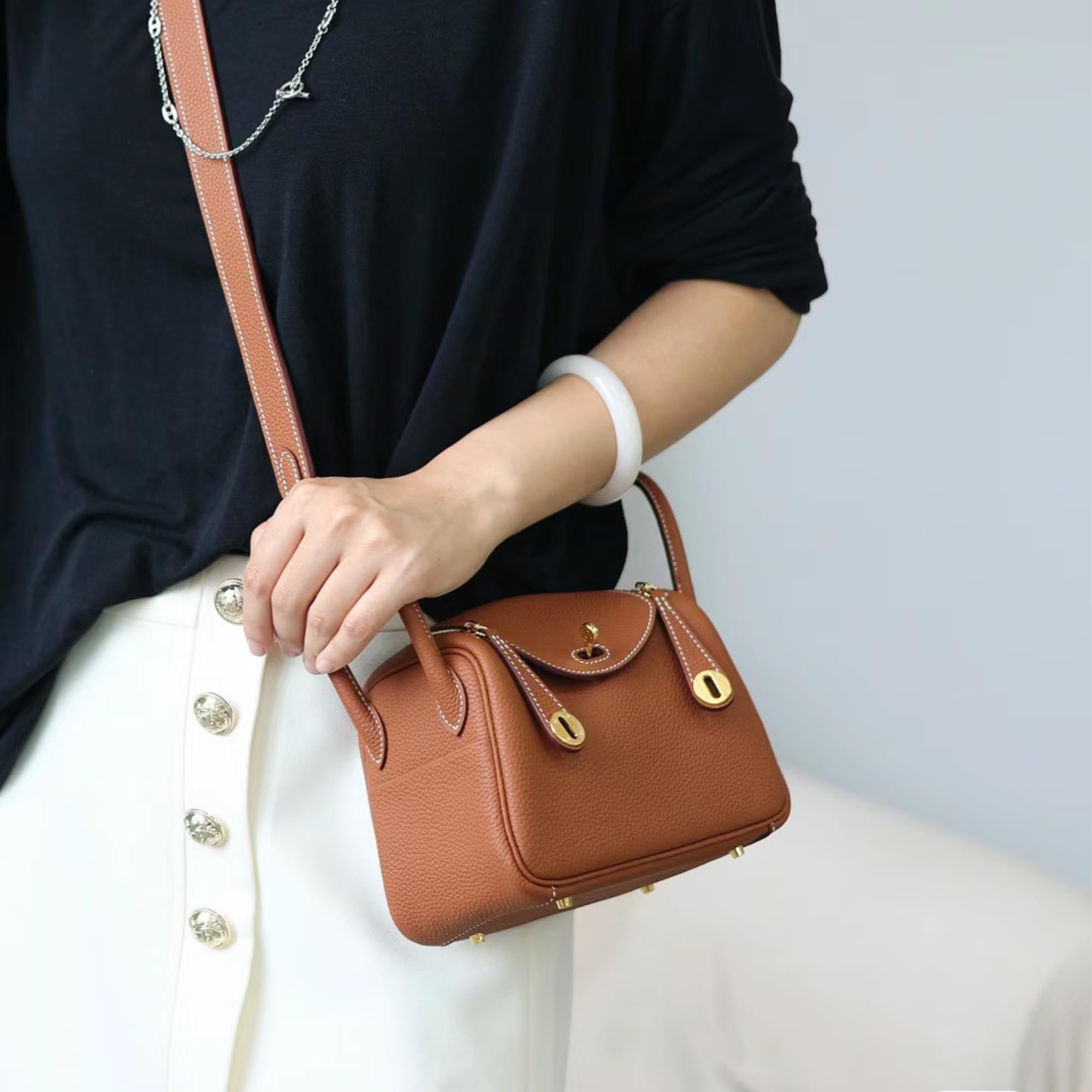 Stylish Small Leather Crossbody Shoulder Bag with Zipper - Women's Fashion Purse & Handbag for Everyday Use, Travel, and Work