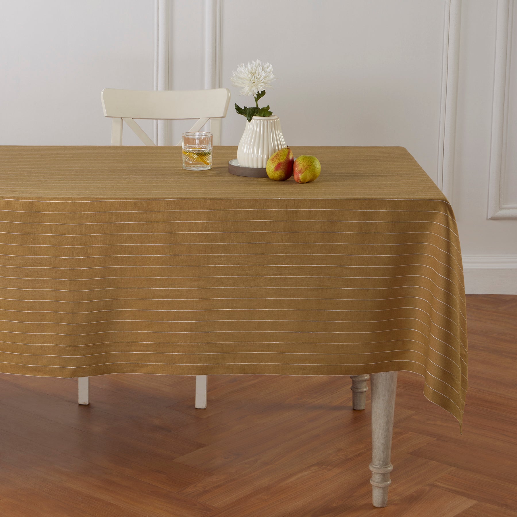 Elegant Pinstripe Tablecloth for Dining & Events - Premium Cotton Table Cover for Restaurants, Weddings & Home Decor