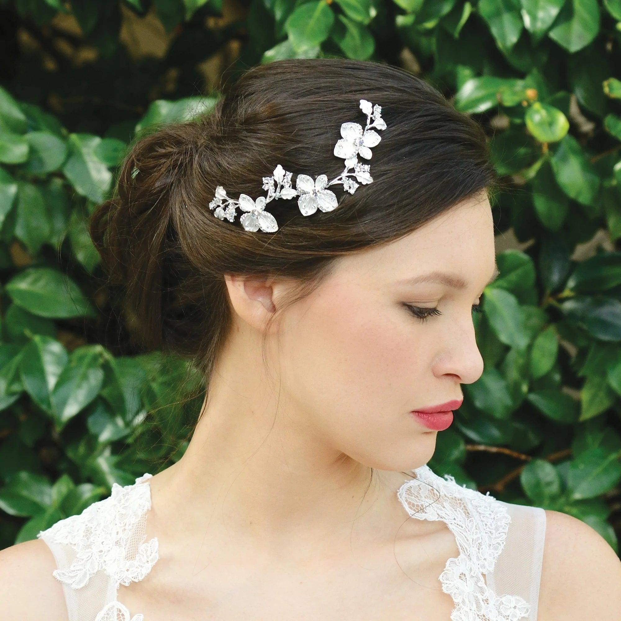 Elegant Silver Bridal Hair Comb with Sparkling Crystals - Peony Flower Design for Weddings, Prom & Special Occasions